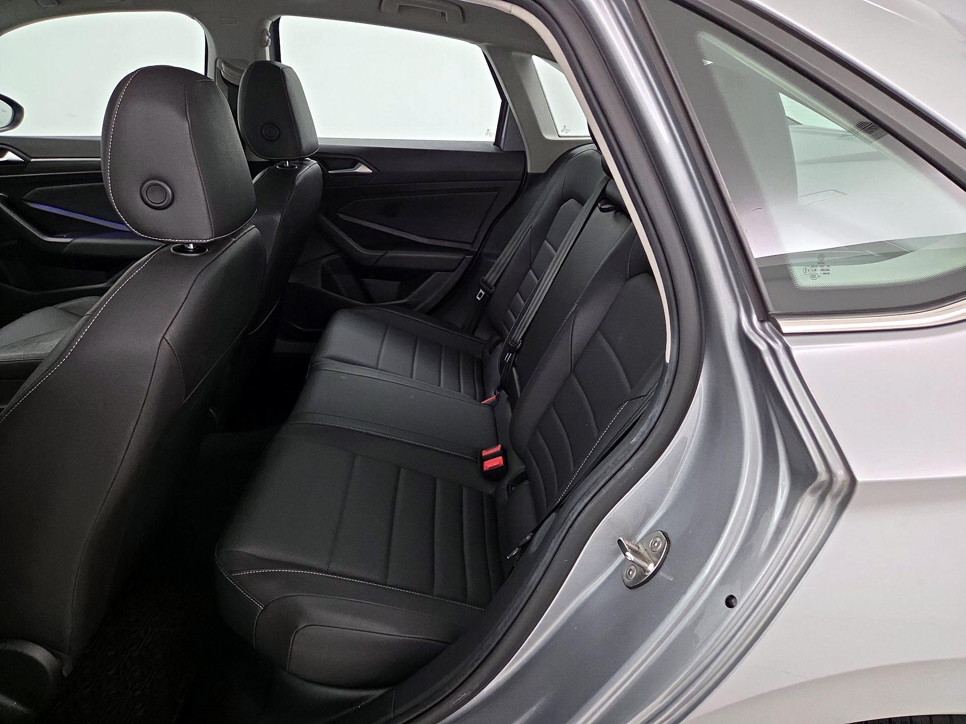 Thumbnail: 2021 Volkswagen Jetta - 20