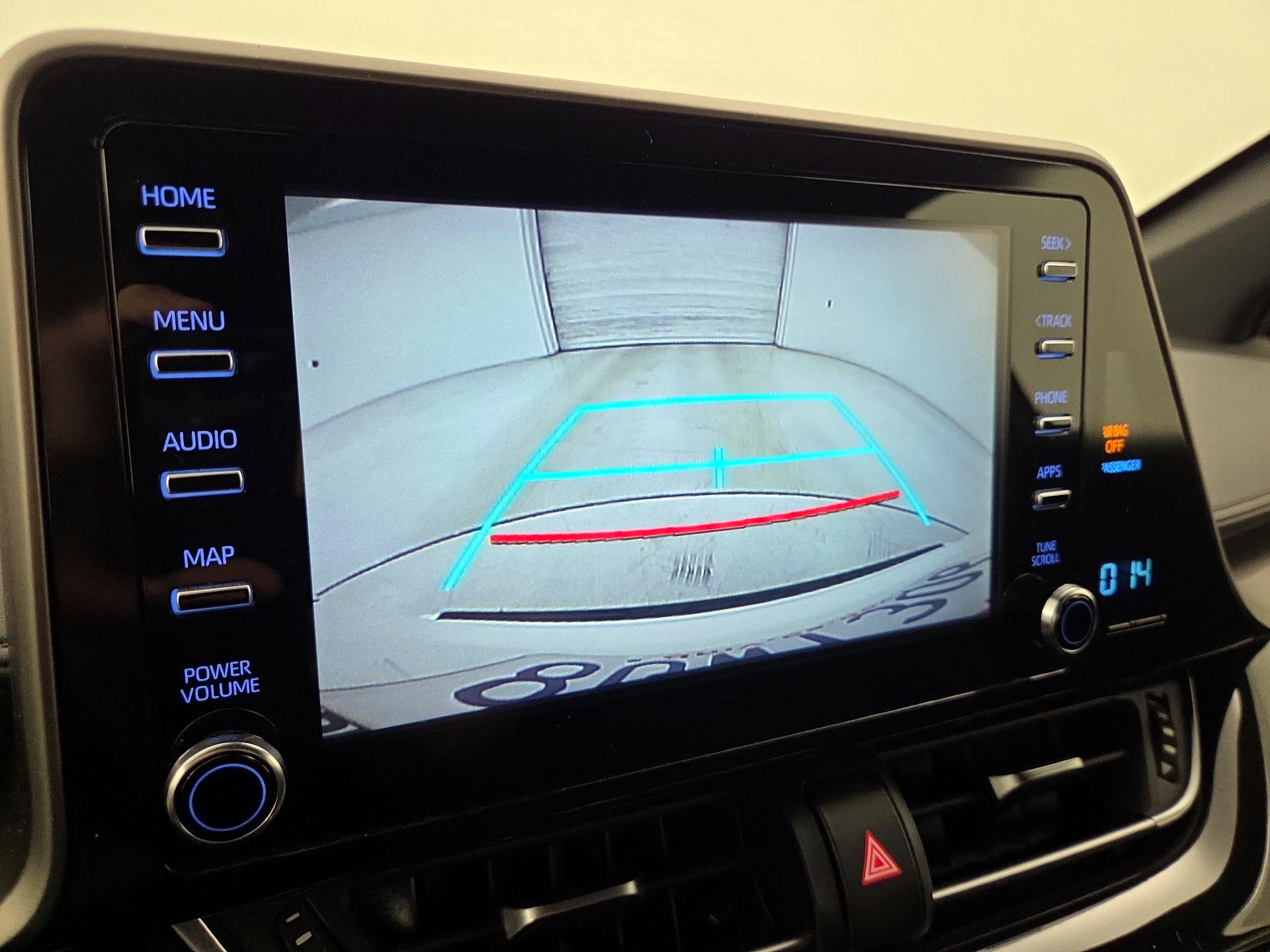 Thumbnail: 2019 Toyota C-HR - 14