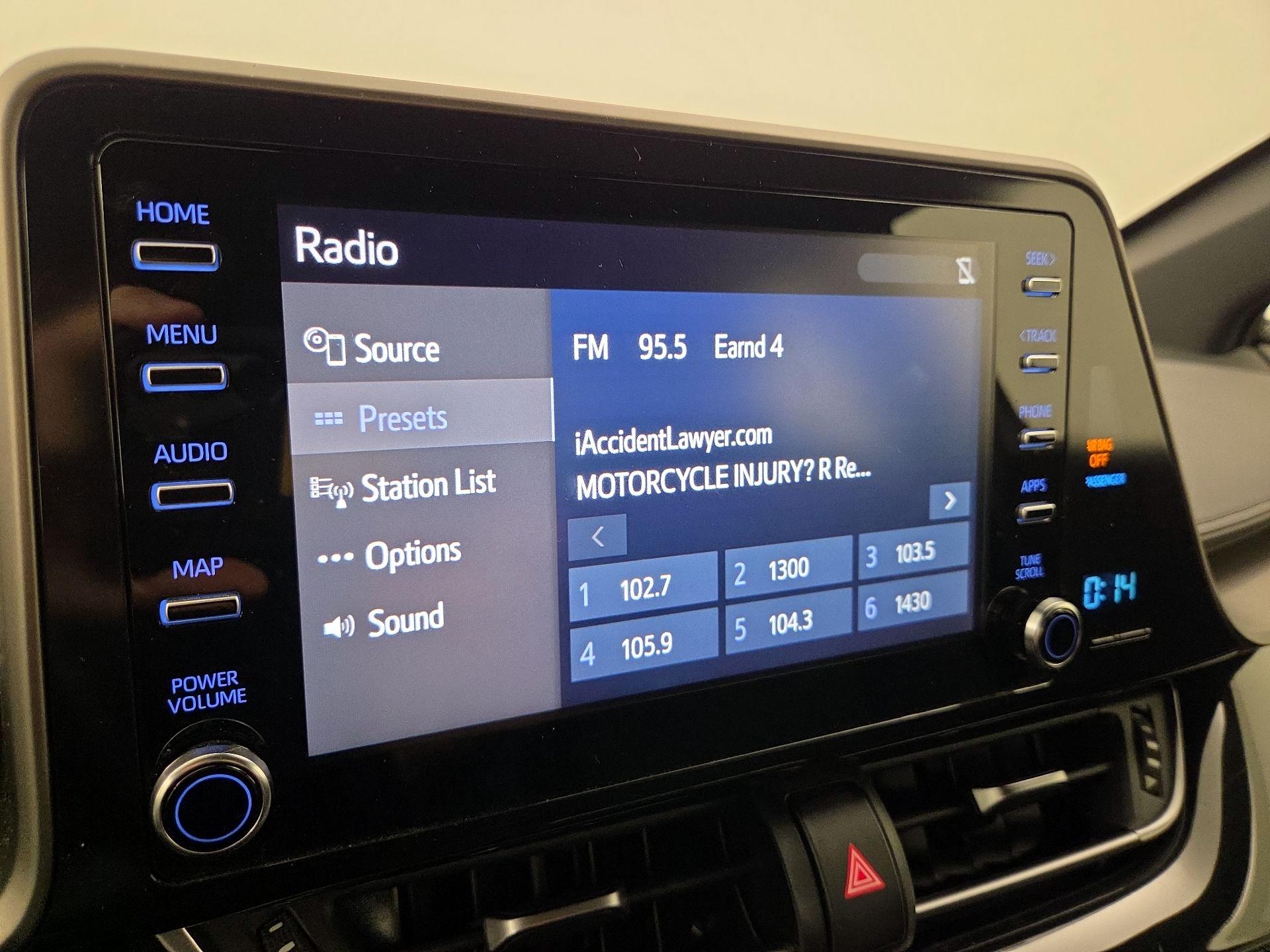 Thumbnail: 2019 Toyota C-HR - 15