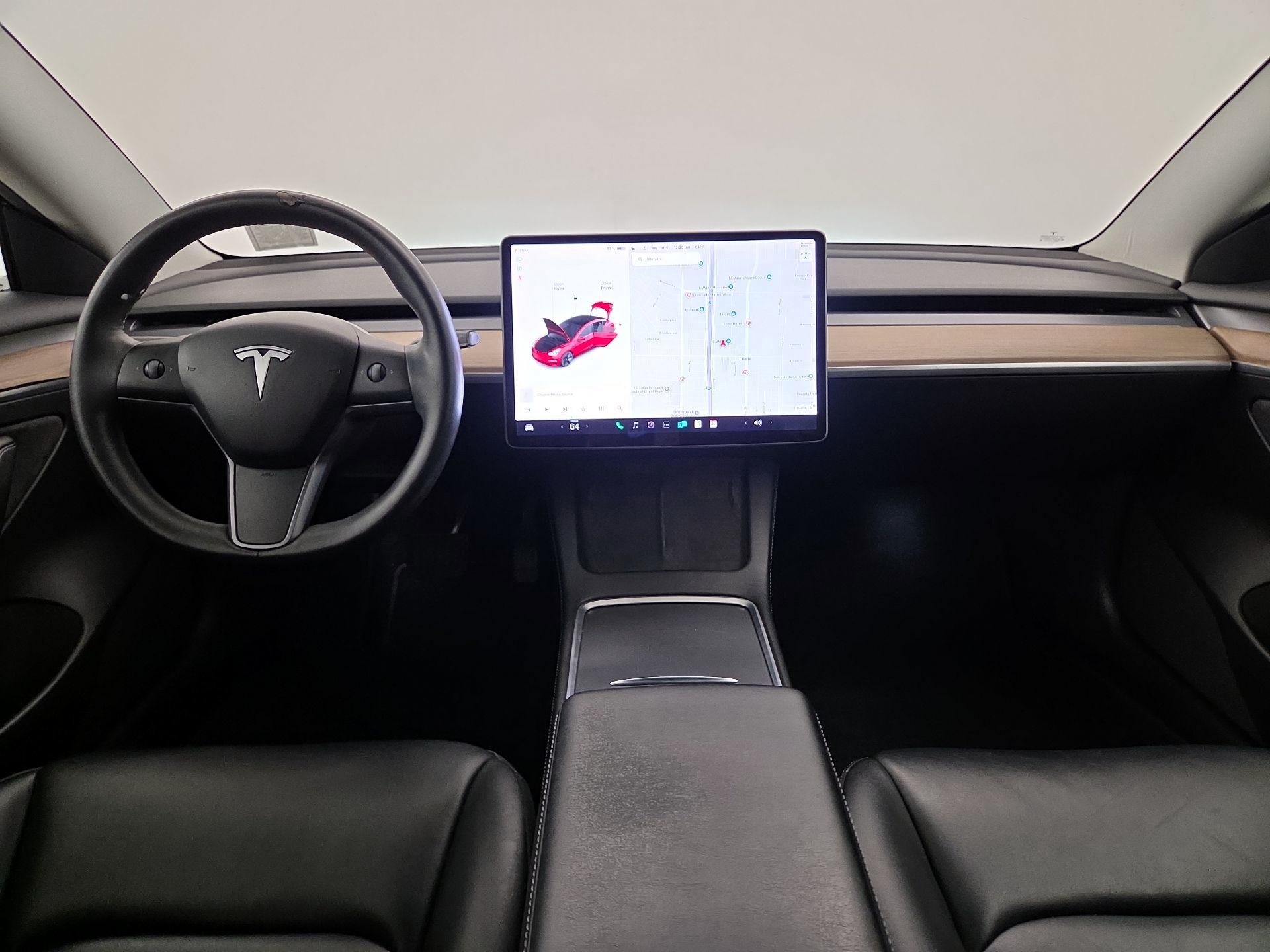 Thumbnail: 2022 Tesla Model 3 - 9