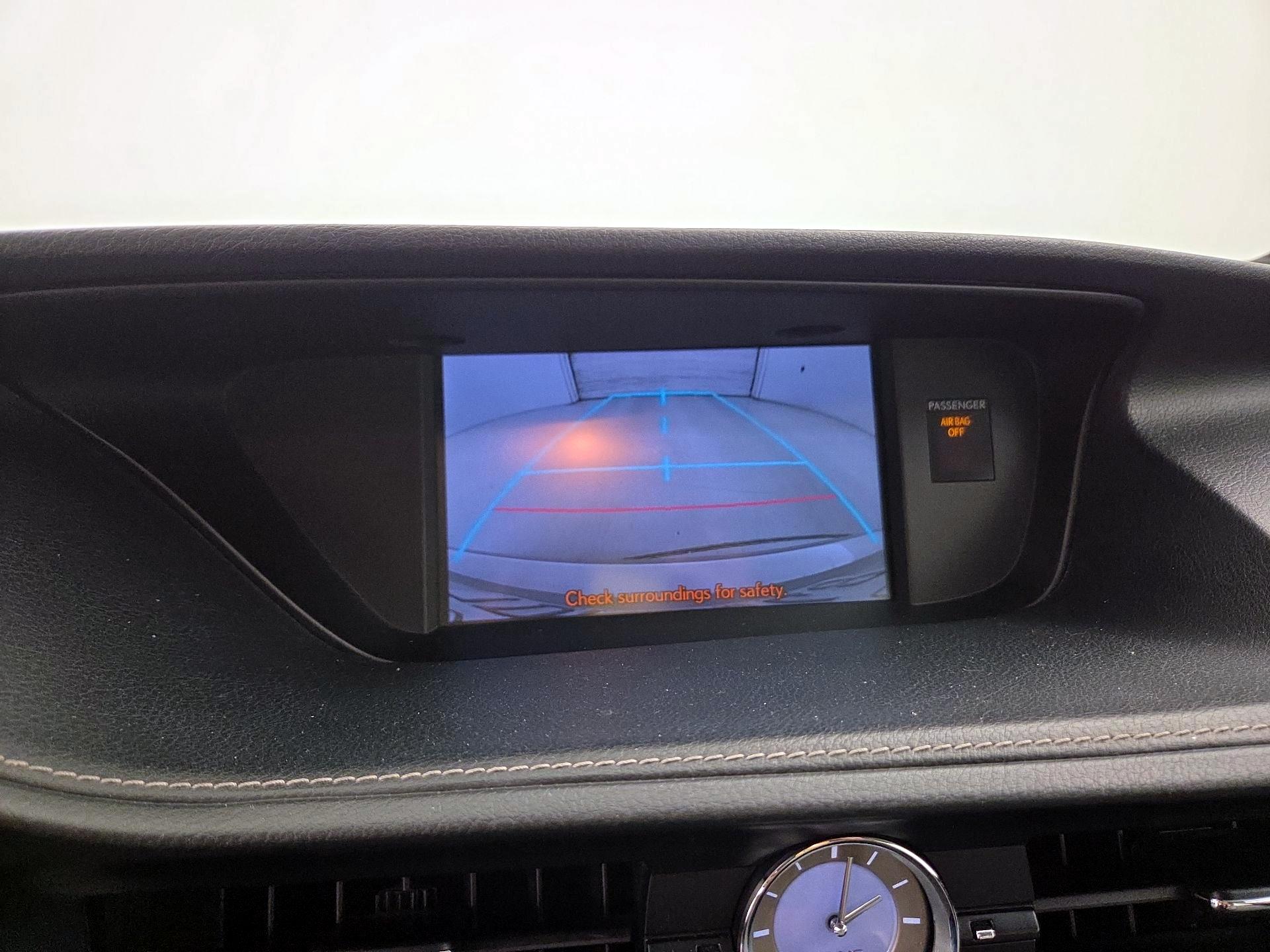 Thumbnail: 2014 Lexus ES - 15