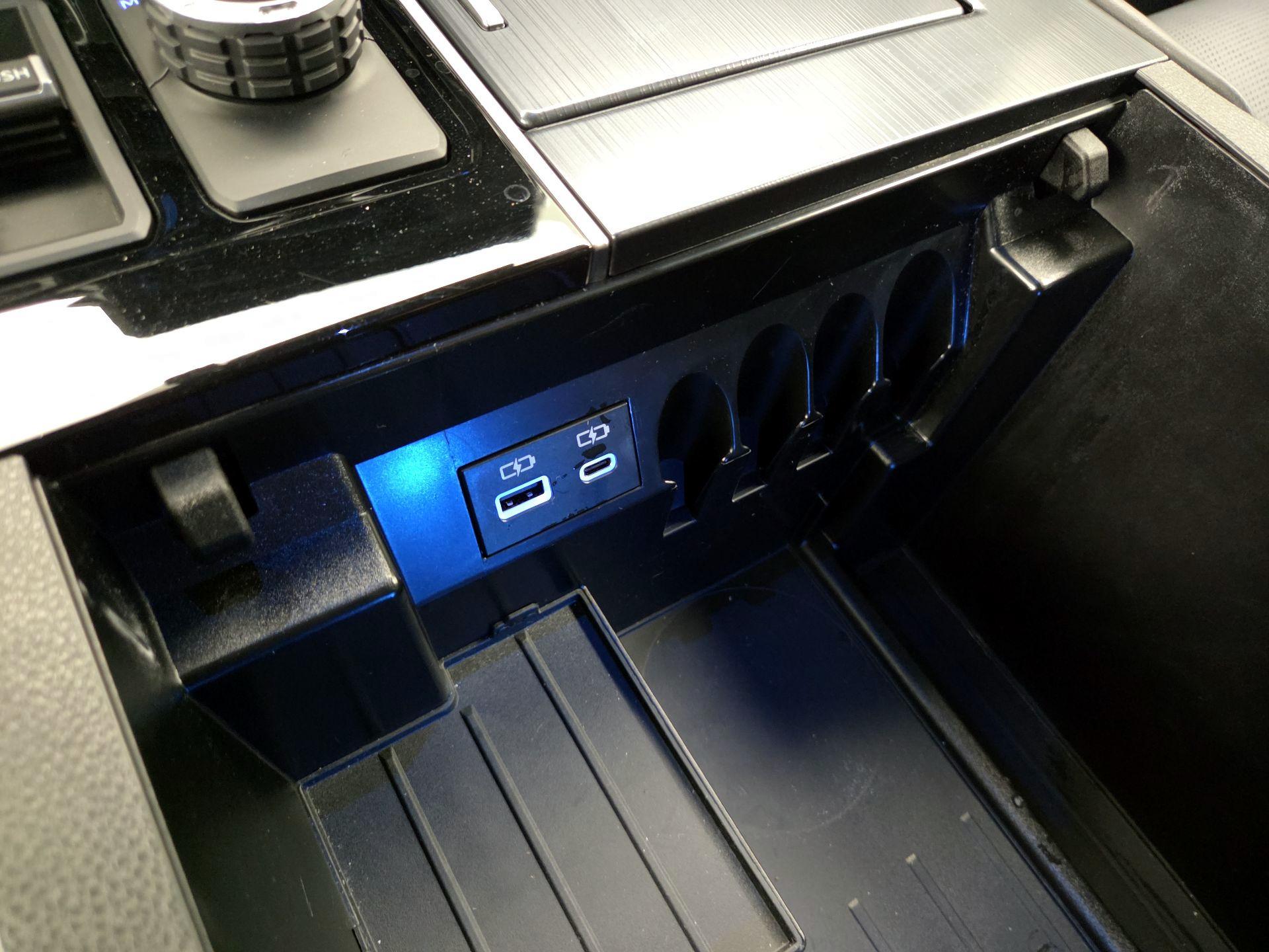 Thumbnail: 2024 Toyota Sequoia - 18