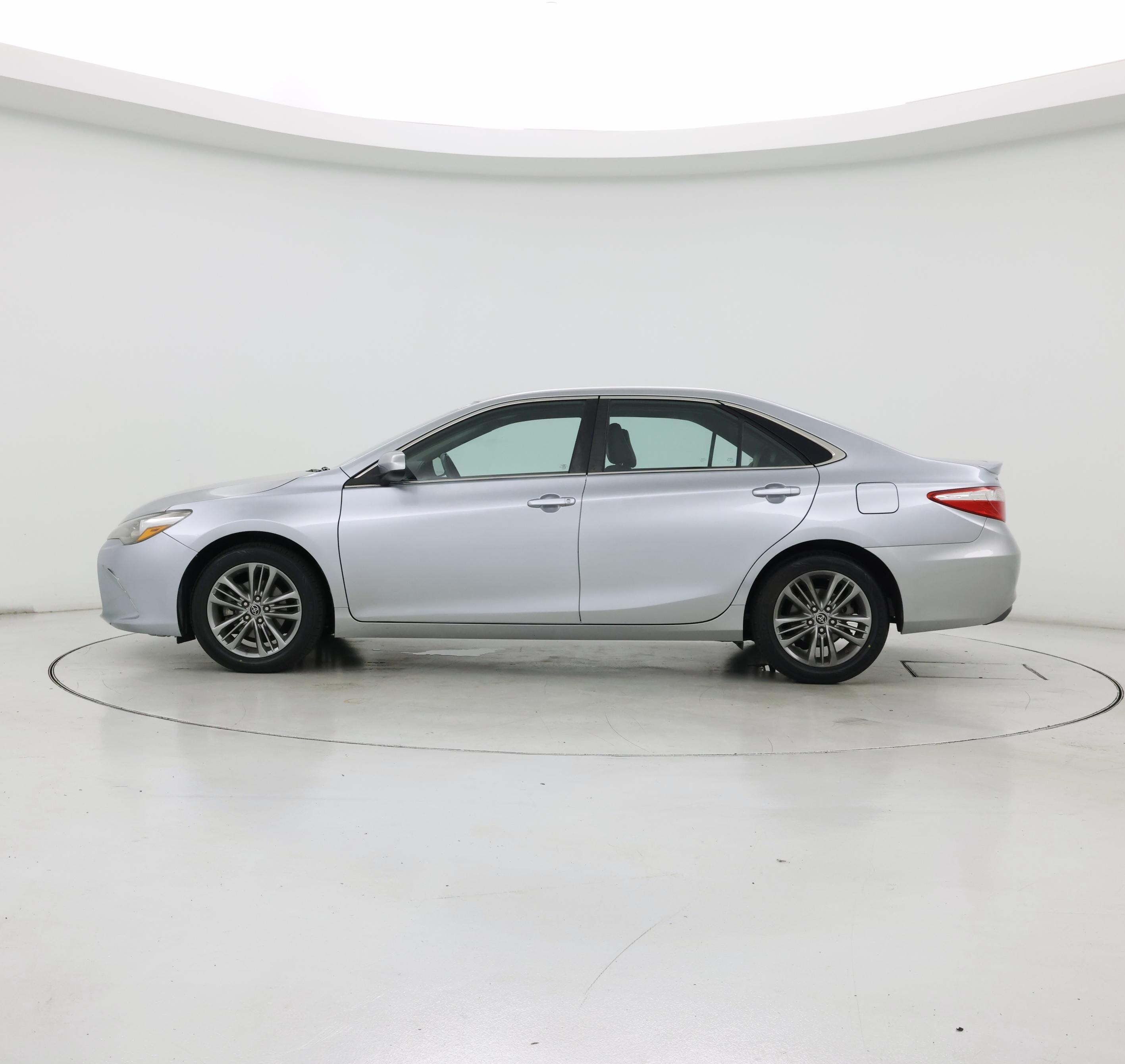 Thumbnail: 2015 Toyota Camry - 3