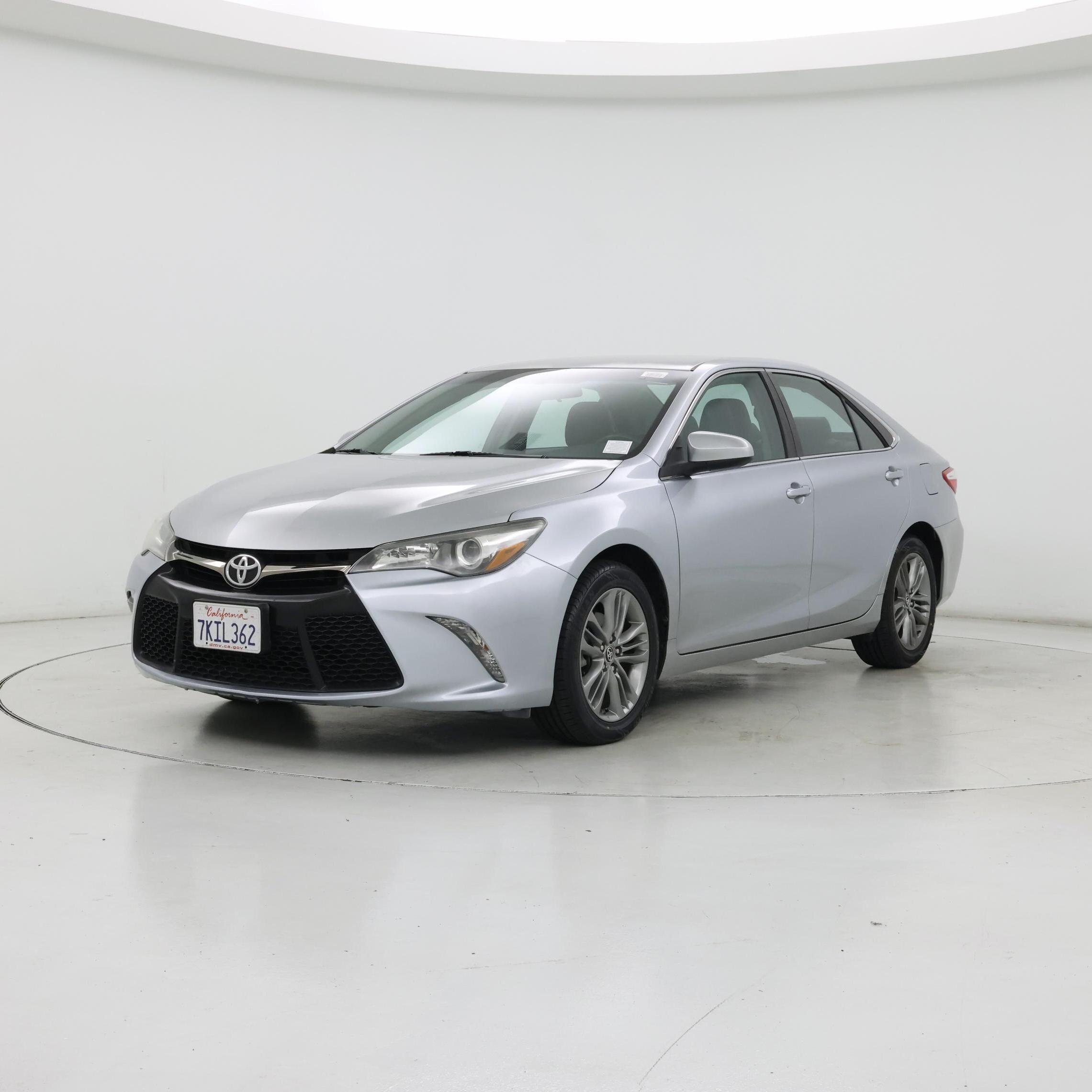 Thumbnail: 2015 Toyota Camry - 4