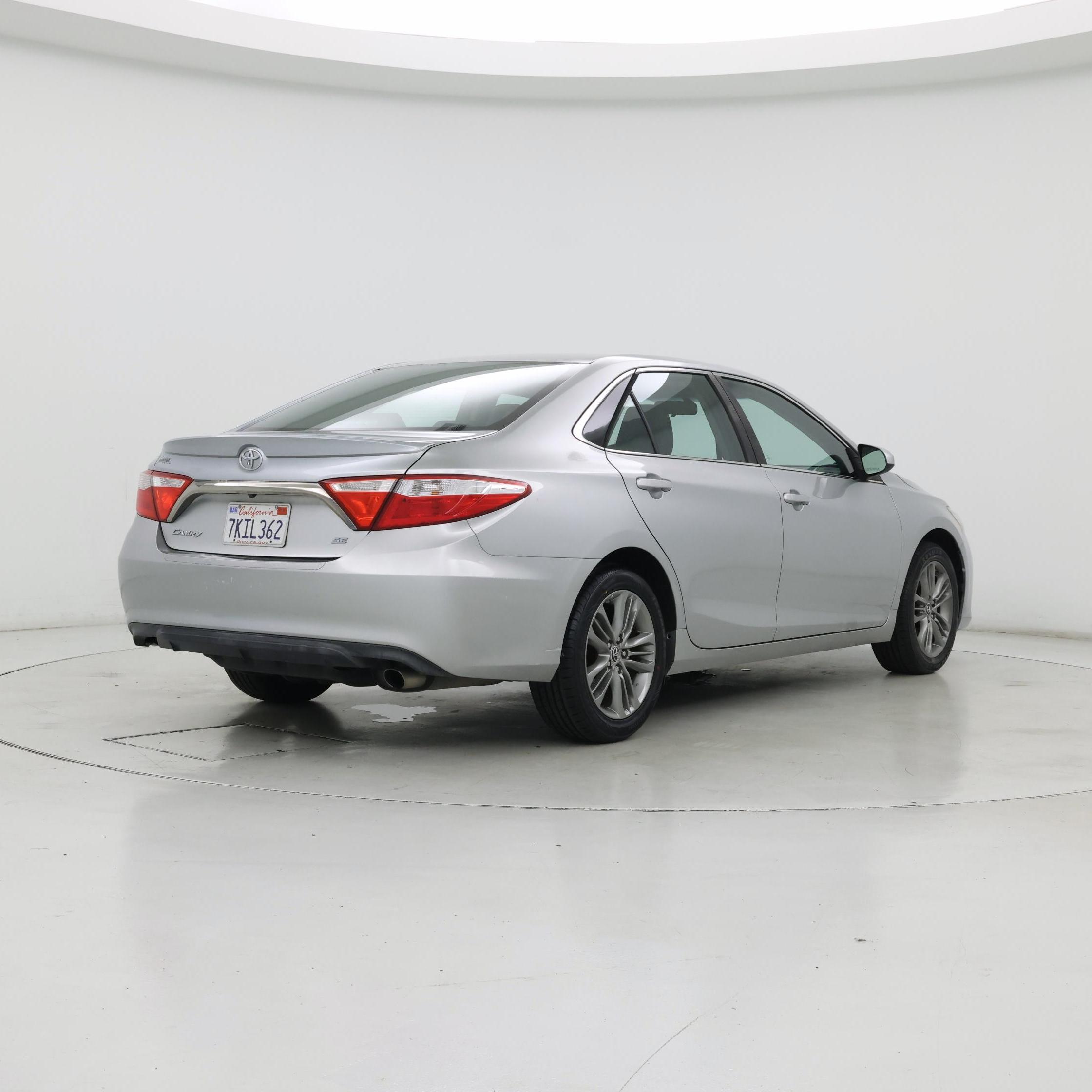 Thumbnail: 2015 Toyota Camry - 8