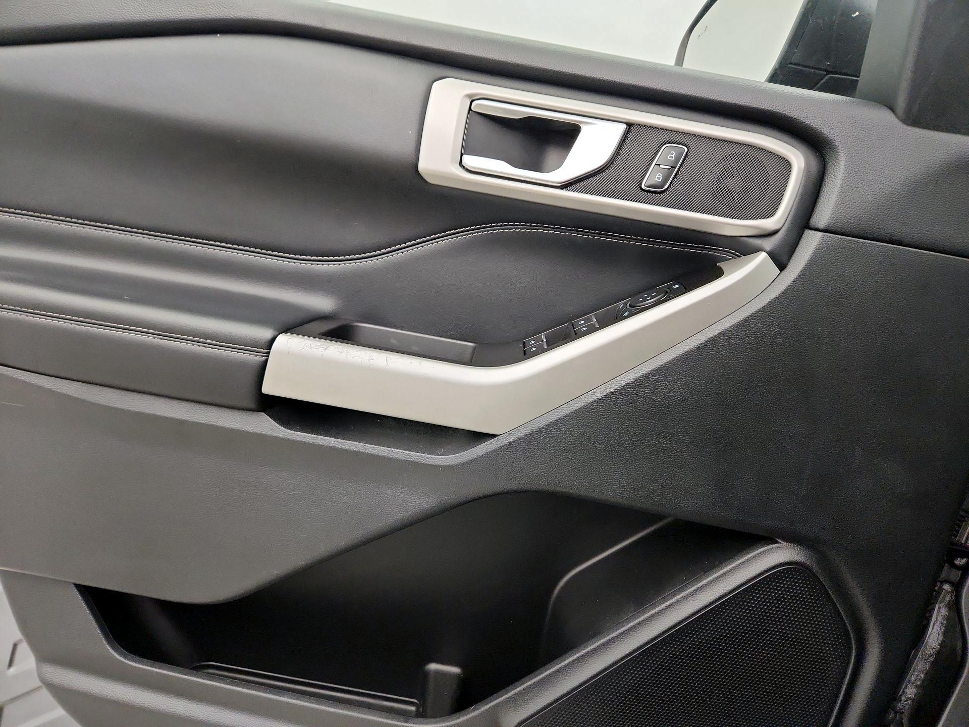 Thumbnail: 2022 Ford Explorer - 12