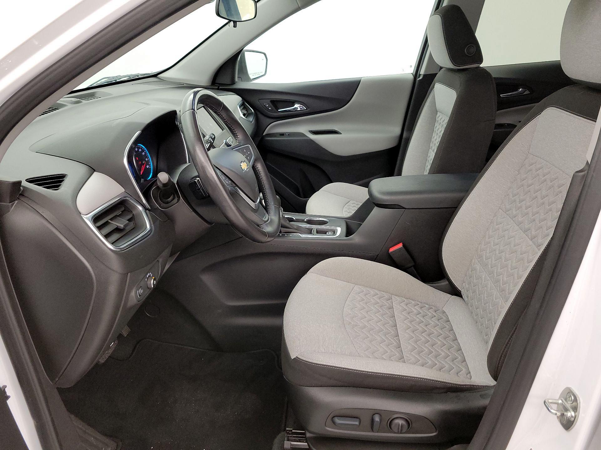 Thumbnail: 2022 Chevrolet Equinox - 11