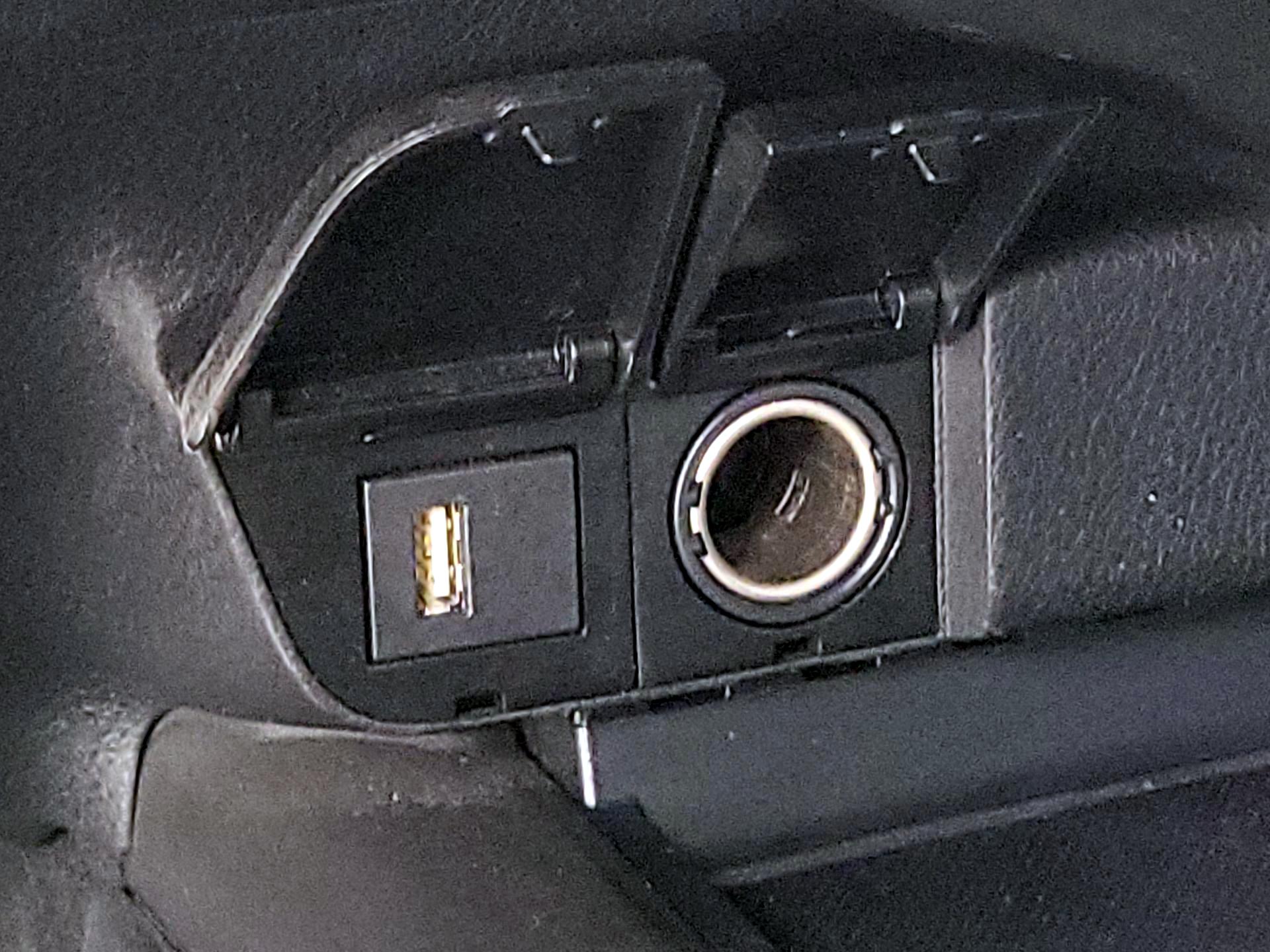 Thumbnail: 2023 Toyota Camry - 18