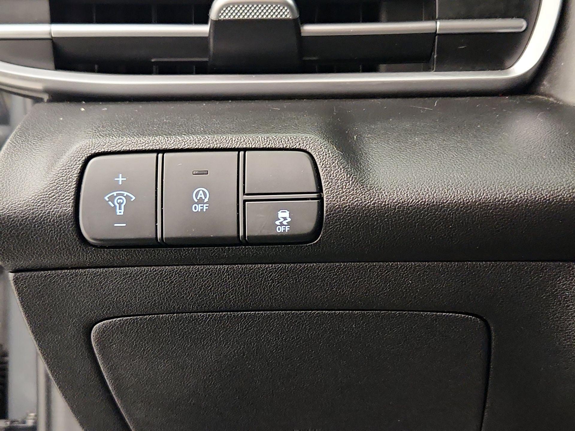 Thumbnail: 2024 Hyundai Elantra - 13