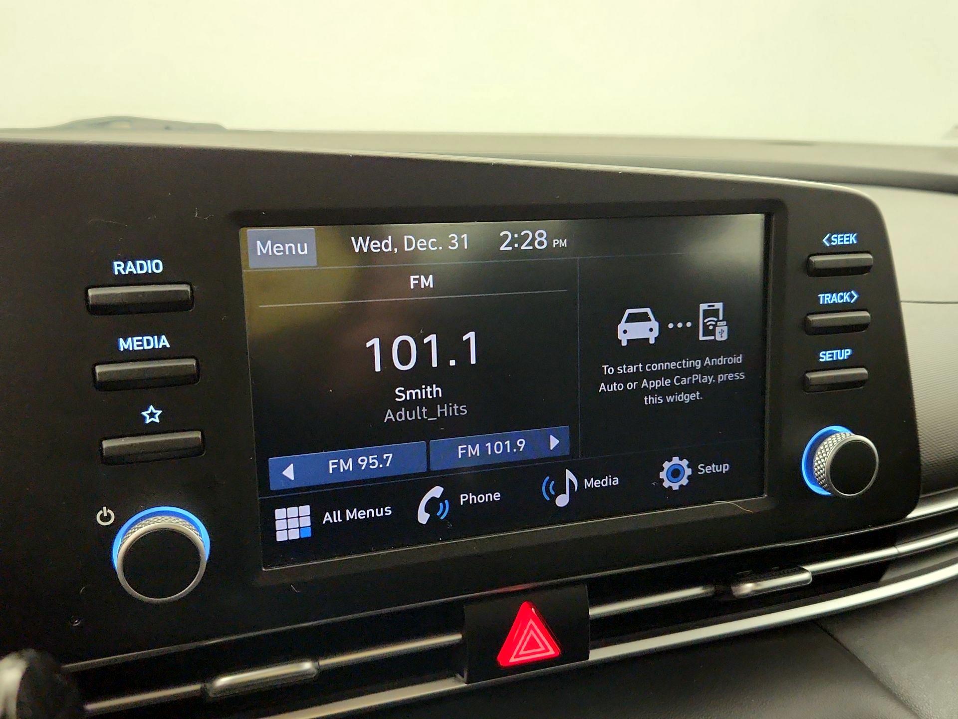 Thumbnail: 2024 Hyundai Elantra - 15