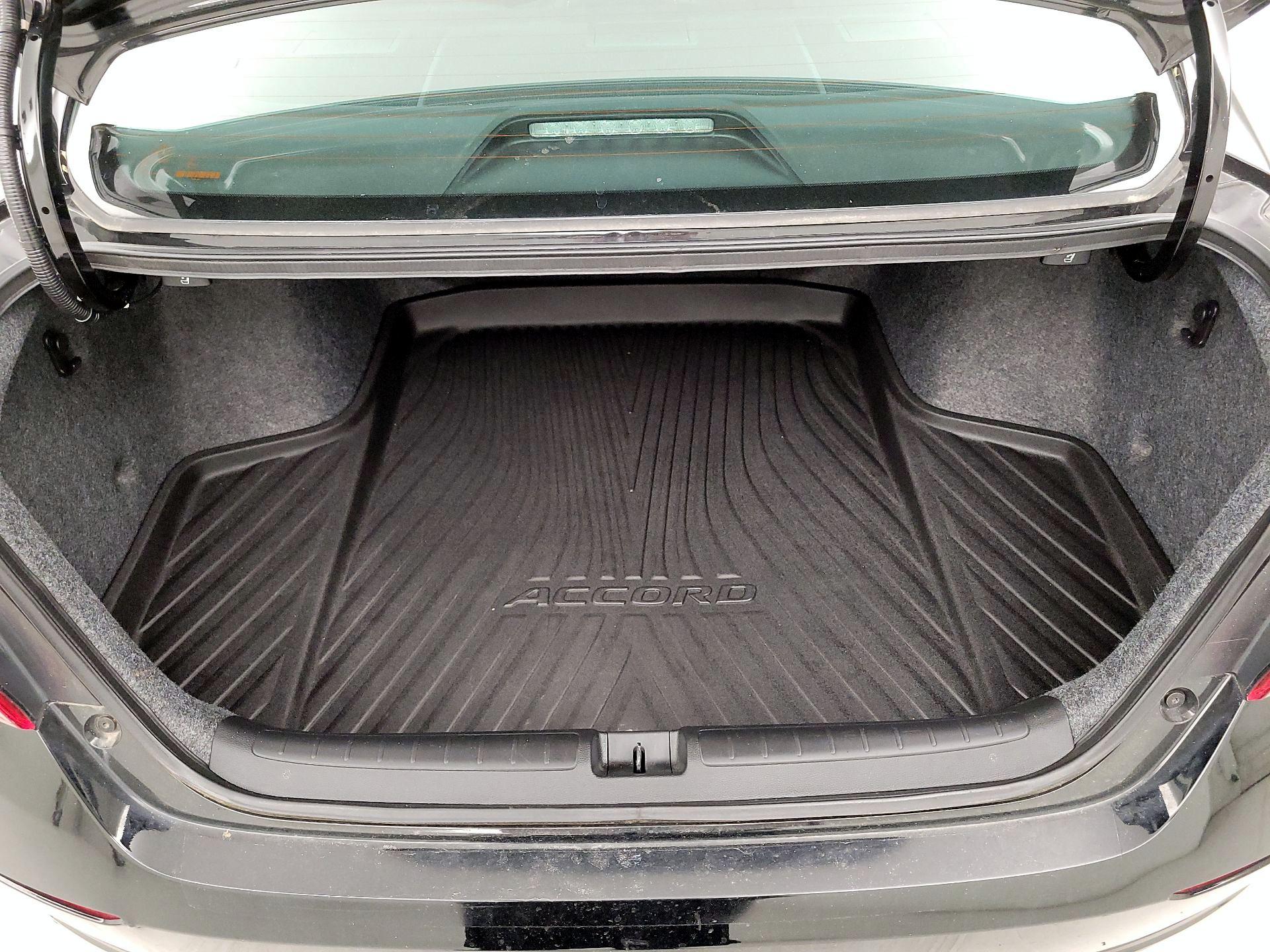 Thumbnail: 2022 Honda Accord - 16