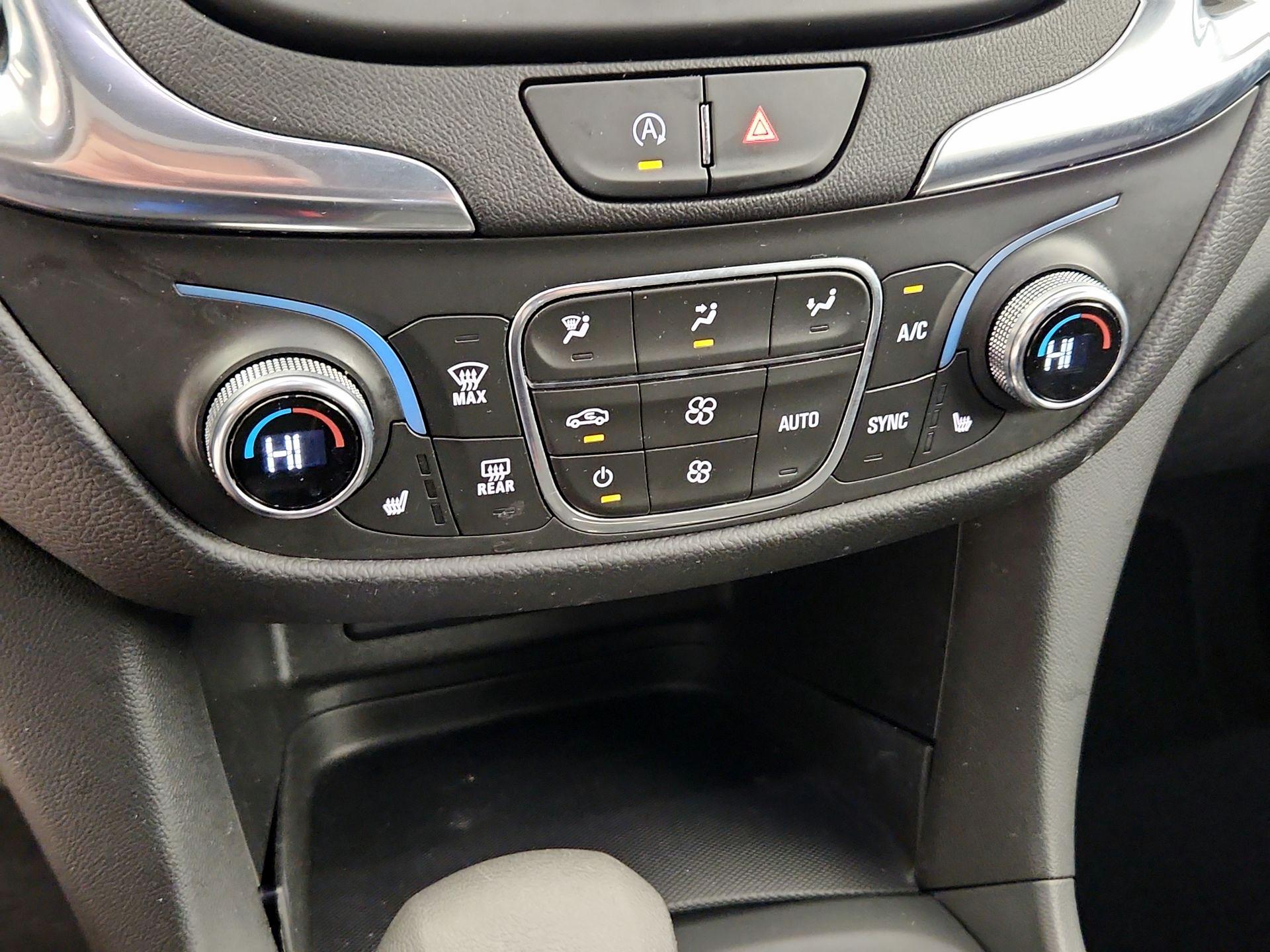 Thumbnail: 2022 Chevrolet Equinox - 16