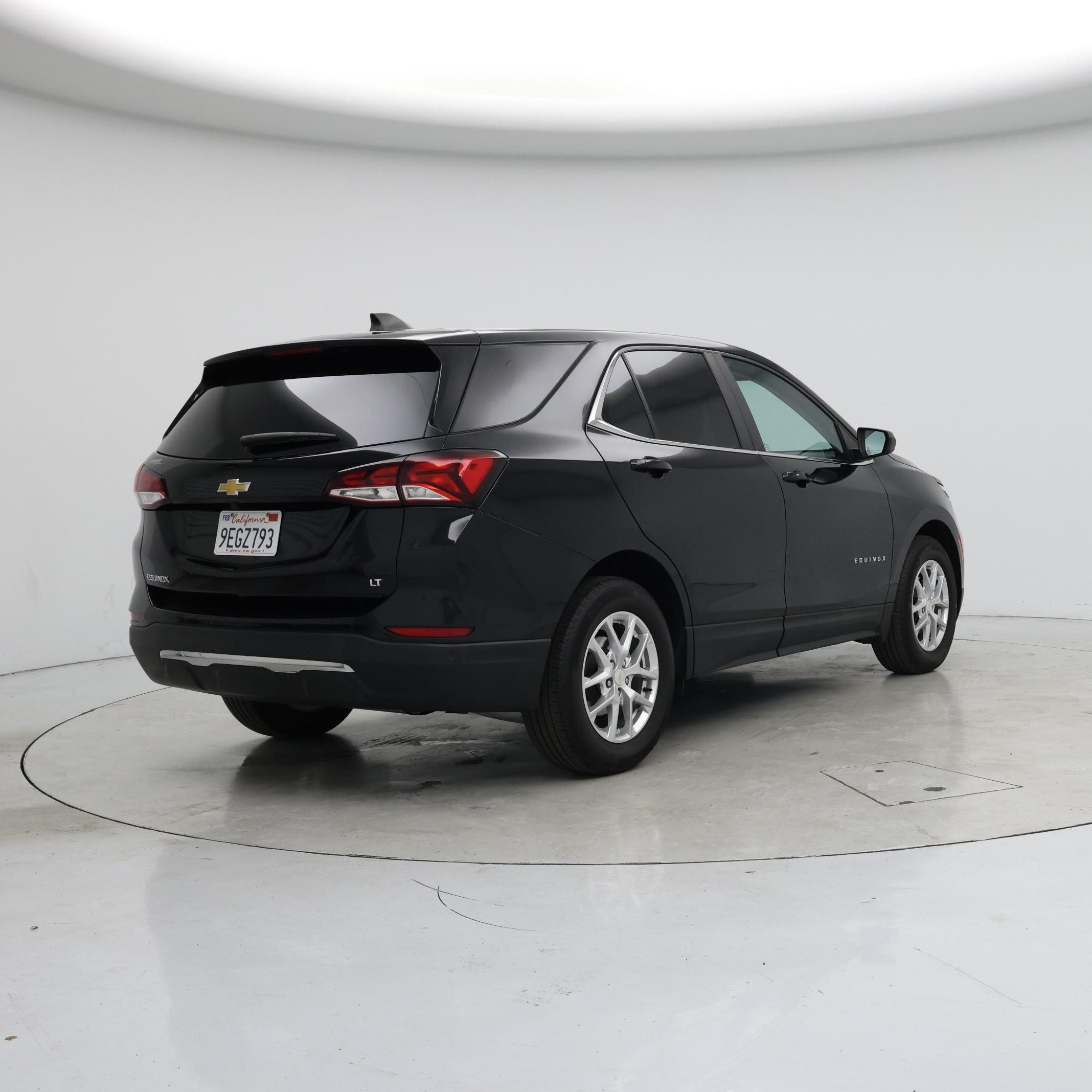 Thumbnail: 2022 Chevrolet Equinox - 8