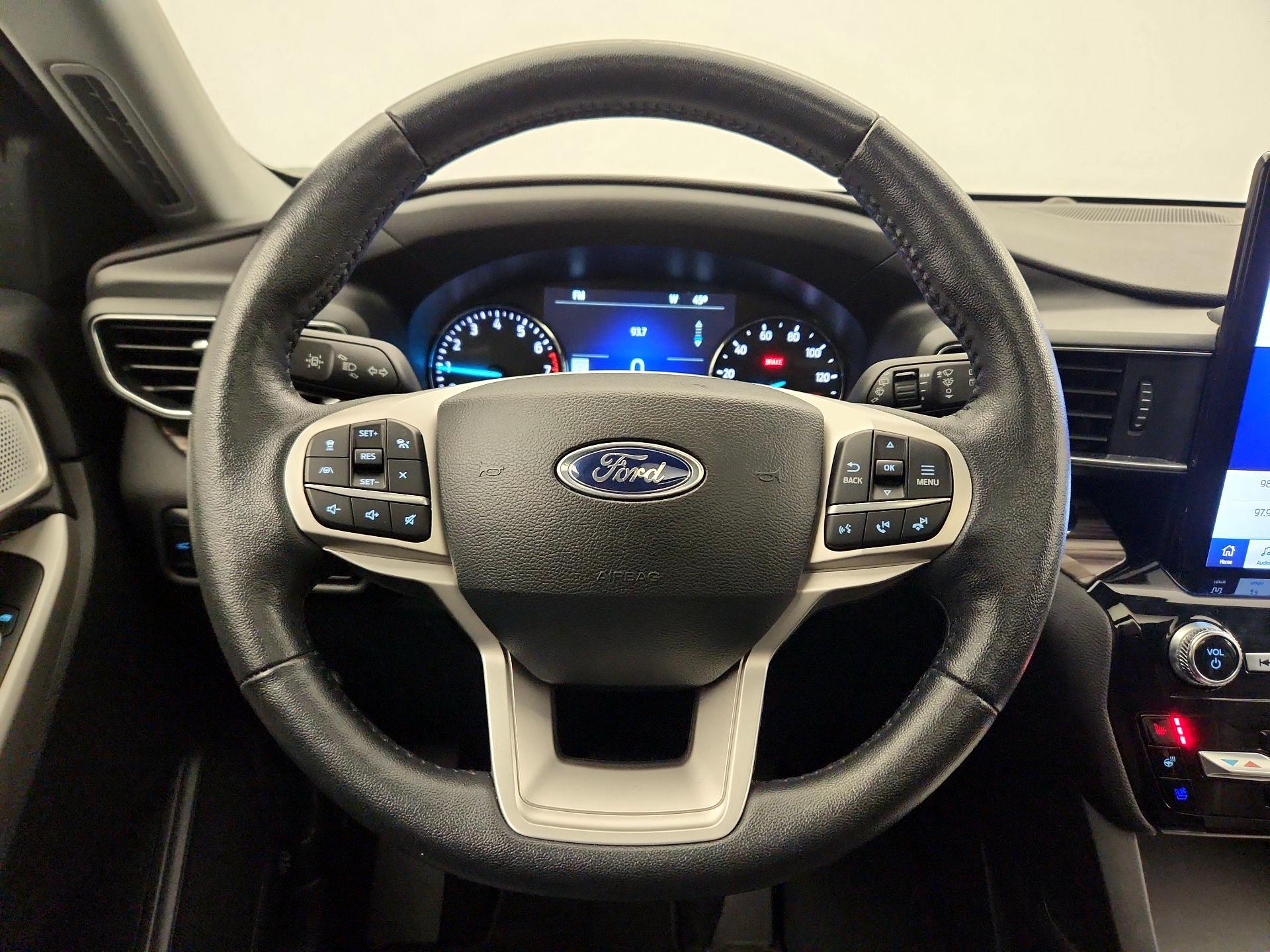 Thumbnail: 2023 Ford Explorer - 10