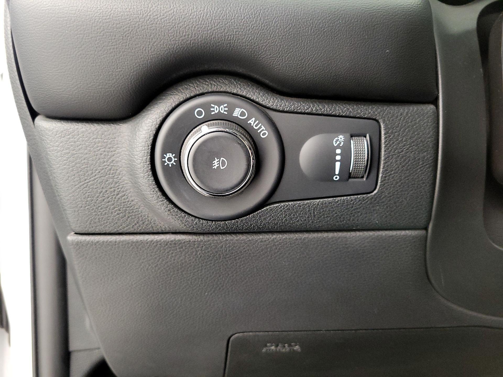 Thumbnail: 2023 Dodge Durango - 13