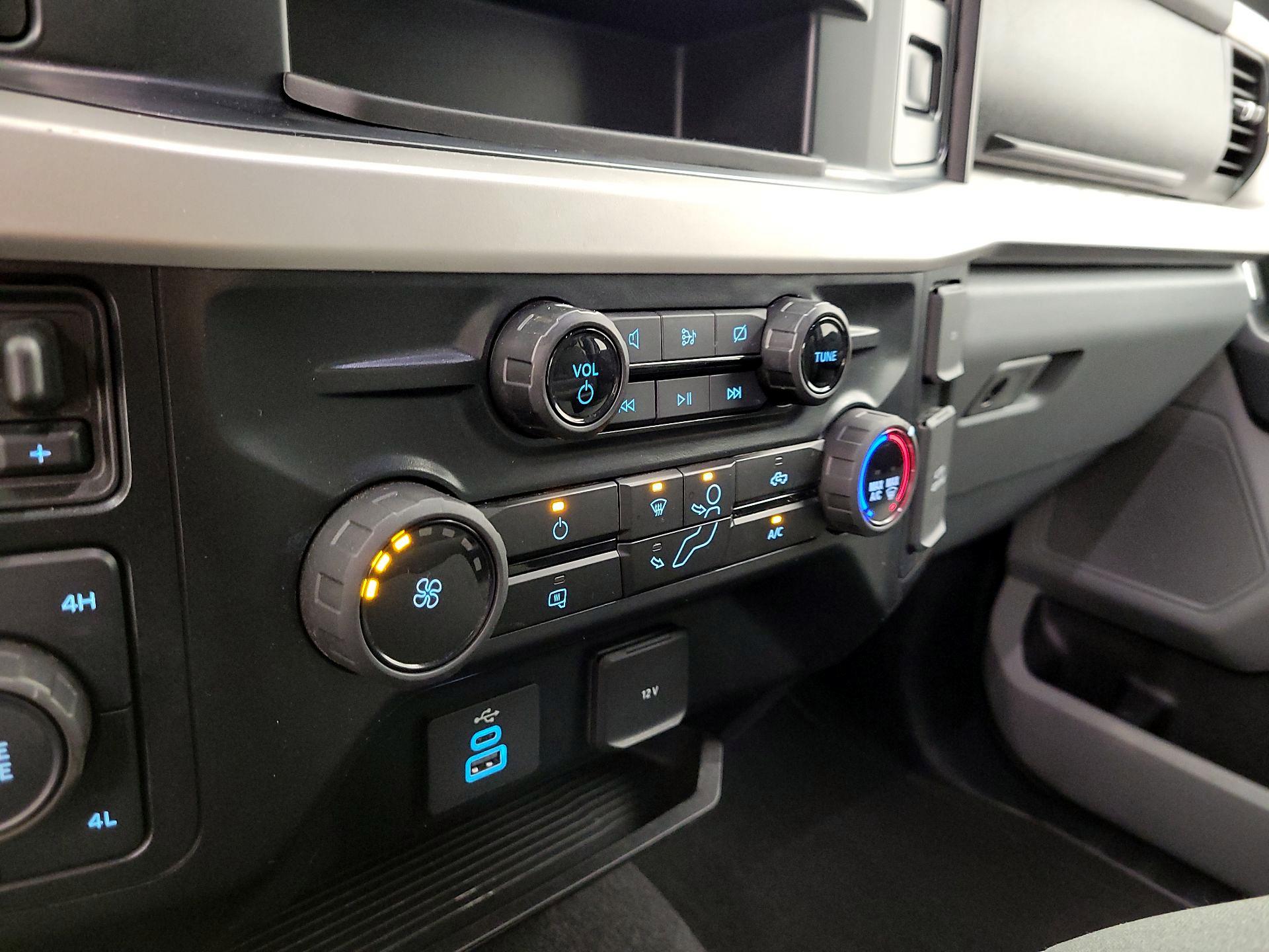 Thumbnail: 2024 Ford F-250 - 16