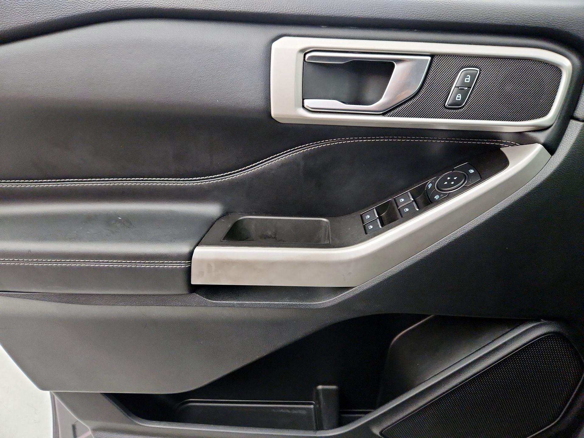 Thumbnail: 2022 Ford Explorer - 12