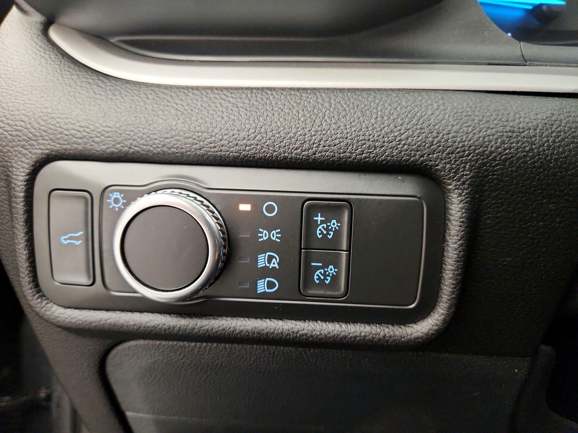 Thumbnail: 2022 Ford Explorer - 13