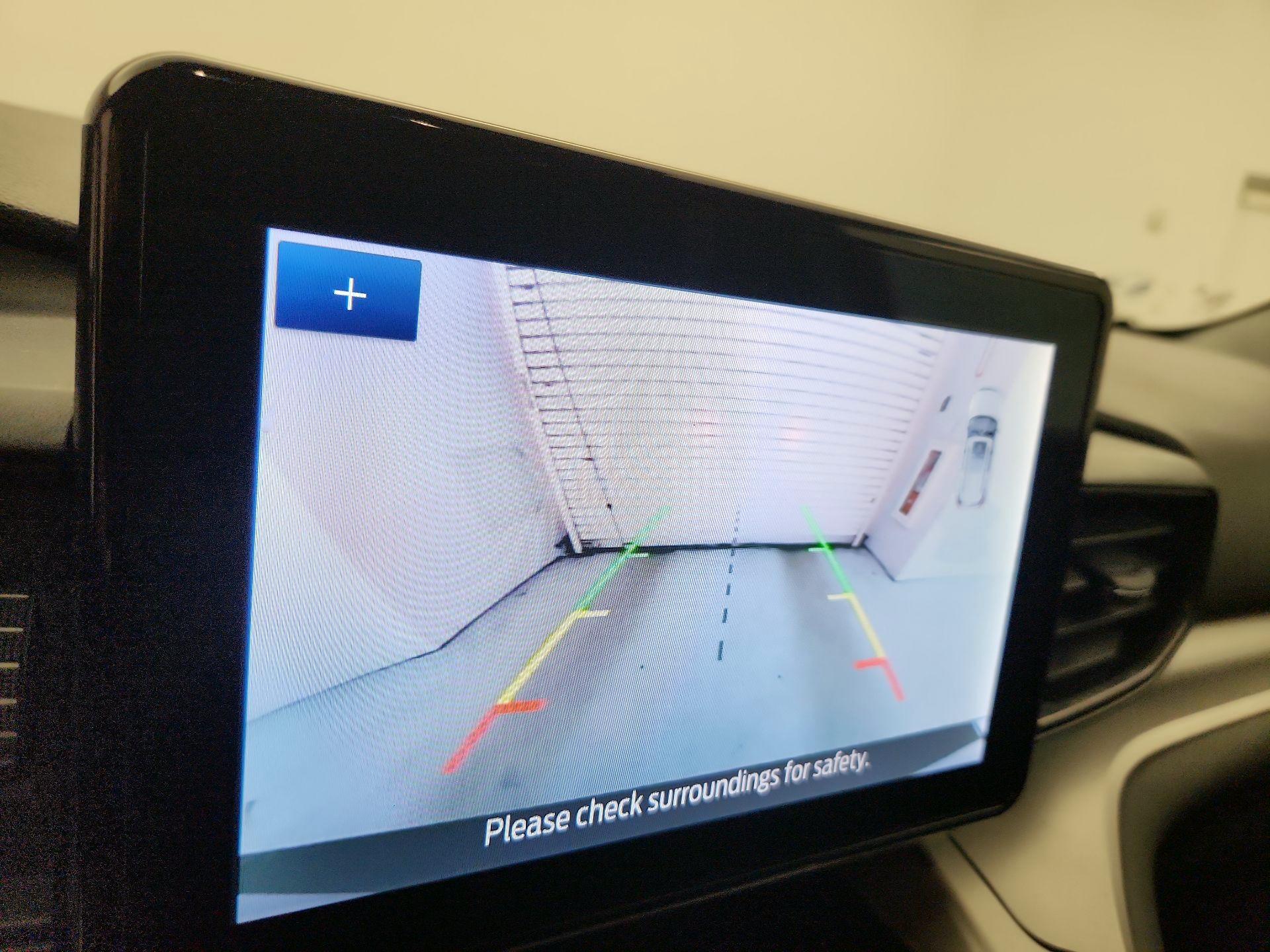 Thumbnail: 2022 Ford Explorer - 14