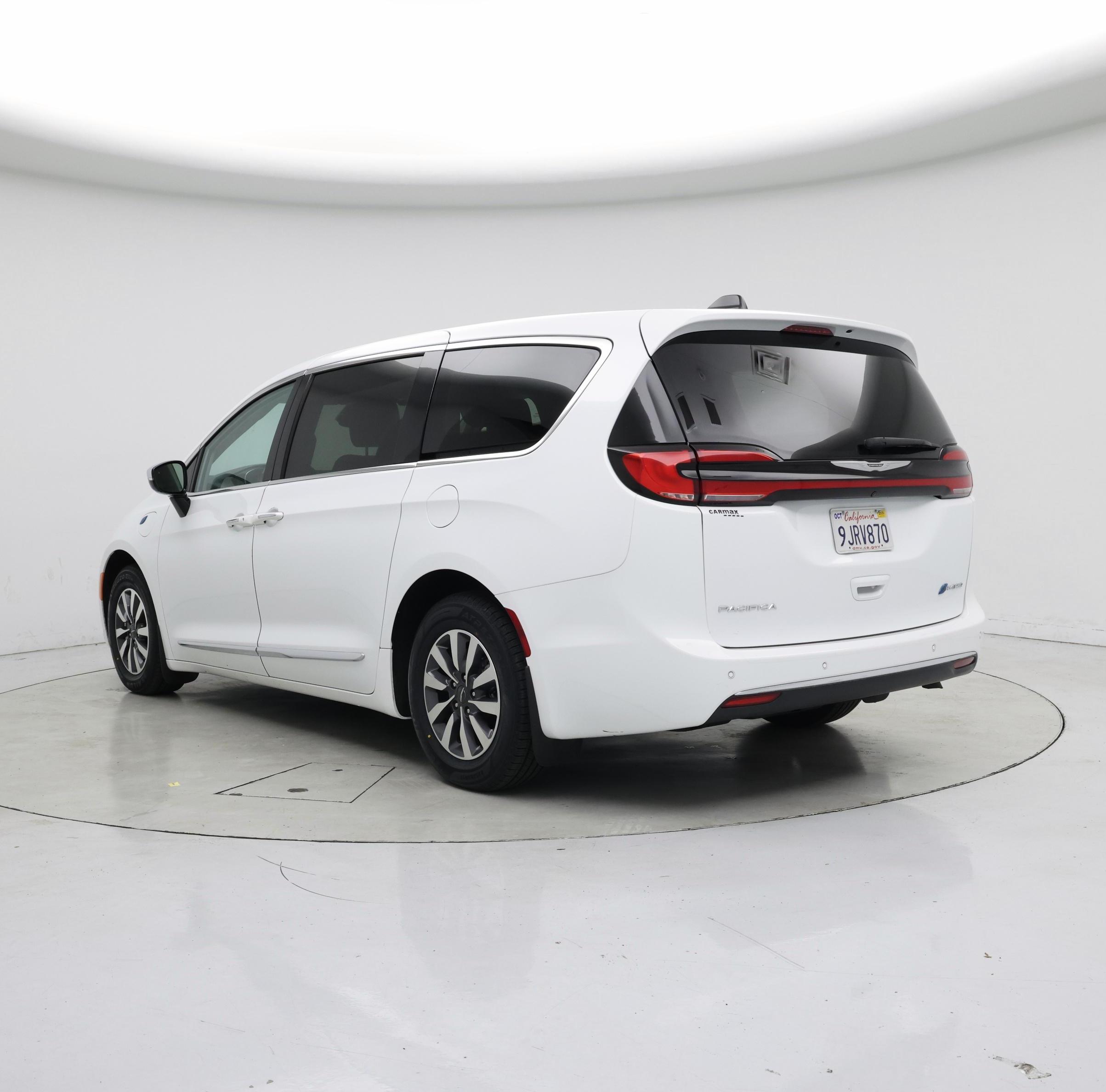 Thumbnail: 2023 Chrysler Pacifica - 2