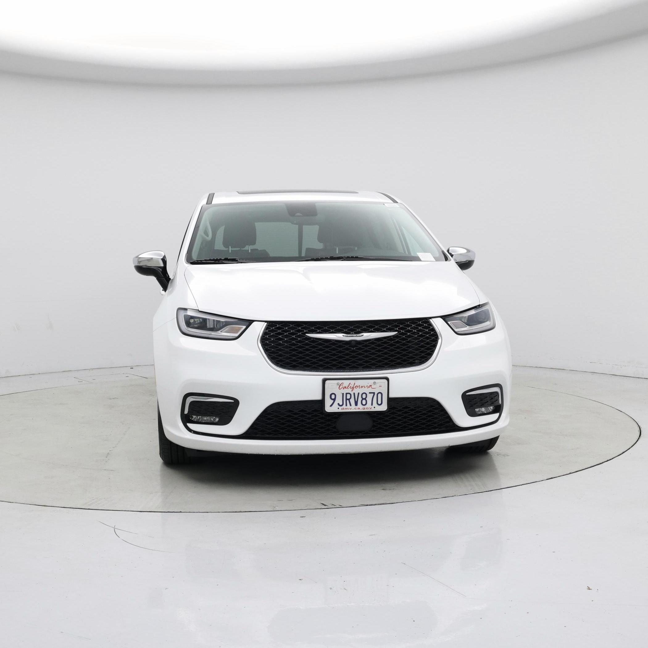 Thumbnail: 2023 Chrysler Pacifica - 5