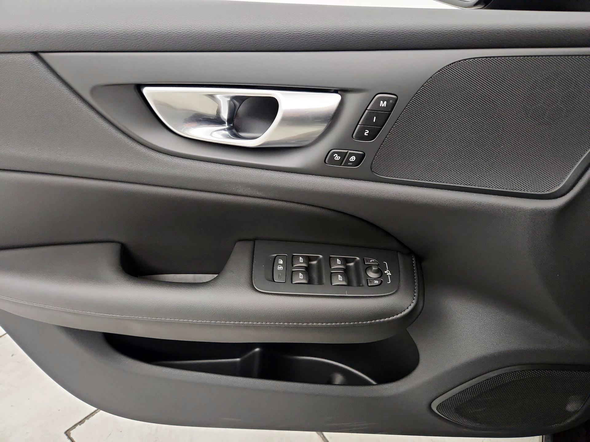 Thumbnail: 2024 Volvo S60 - 12