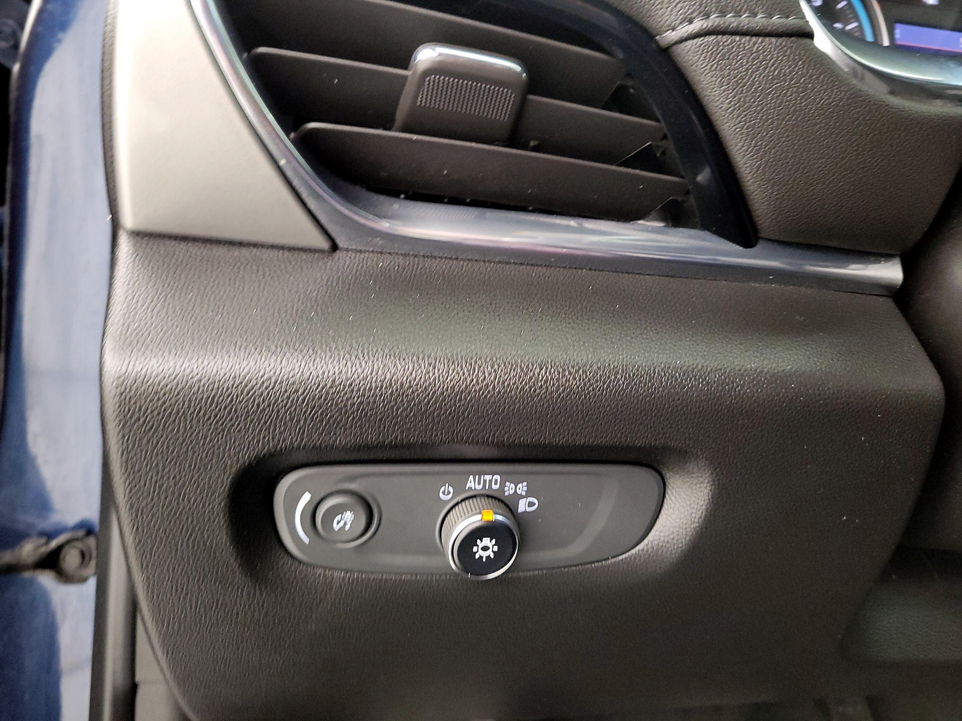 Thumbnail: 2023 Chevrolet Traverse - 13