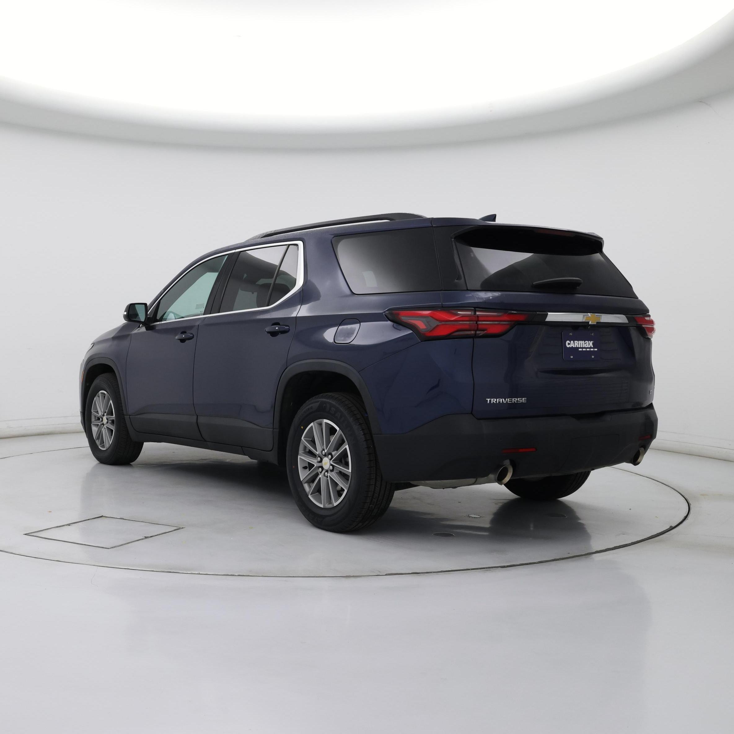 Thumbnail: 2023 Chevrolet Traverse - 2