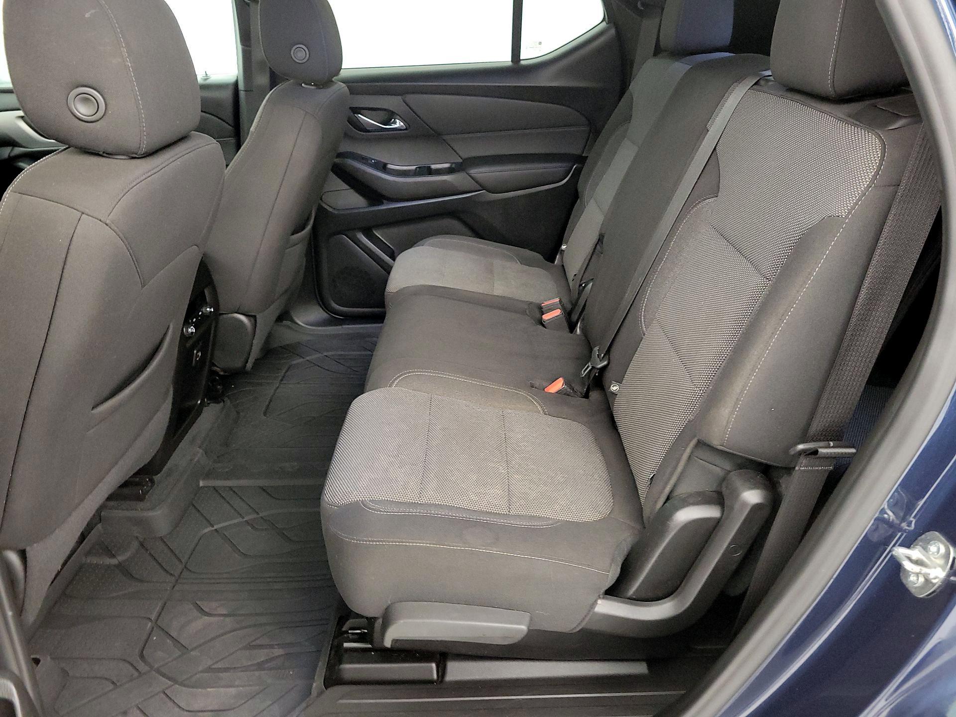 Thumbnail: 2023 Chevrolet Traverse - 19