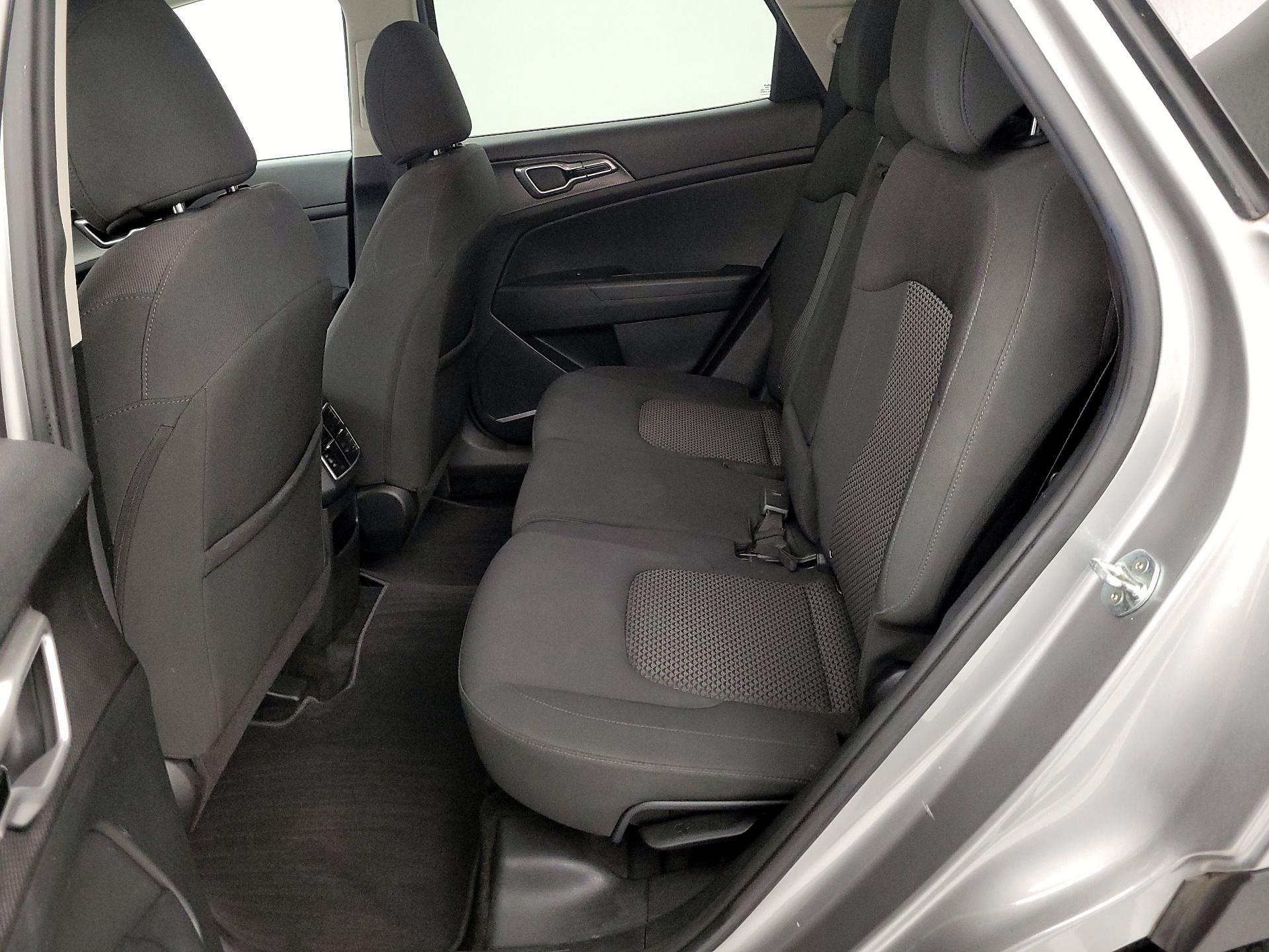 Thumbnail: 2023 Kia Sportage - 19