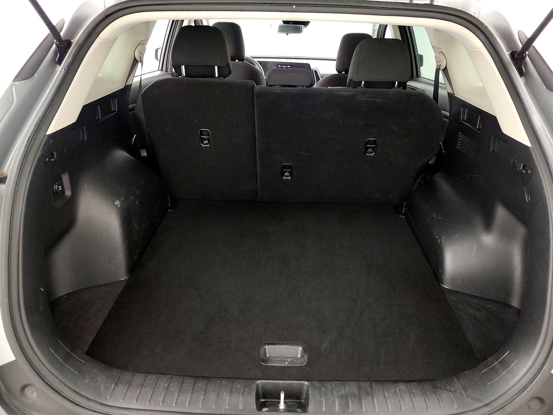 Thumbnail: 2023 Kia Sportage - 20