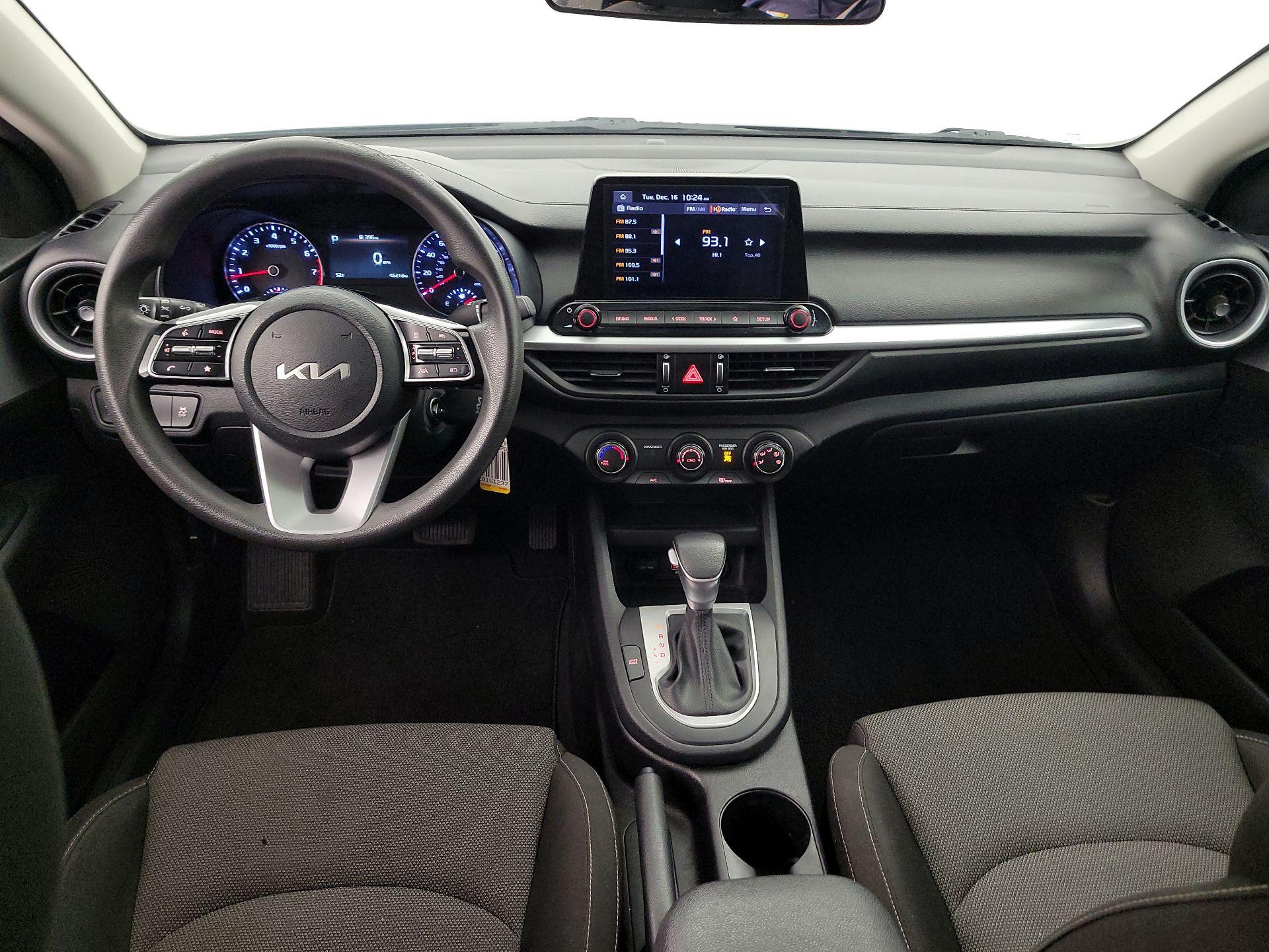 Thumbnail: 2023 Kia Forte - 9