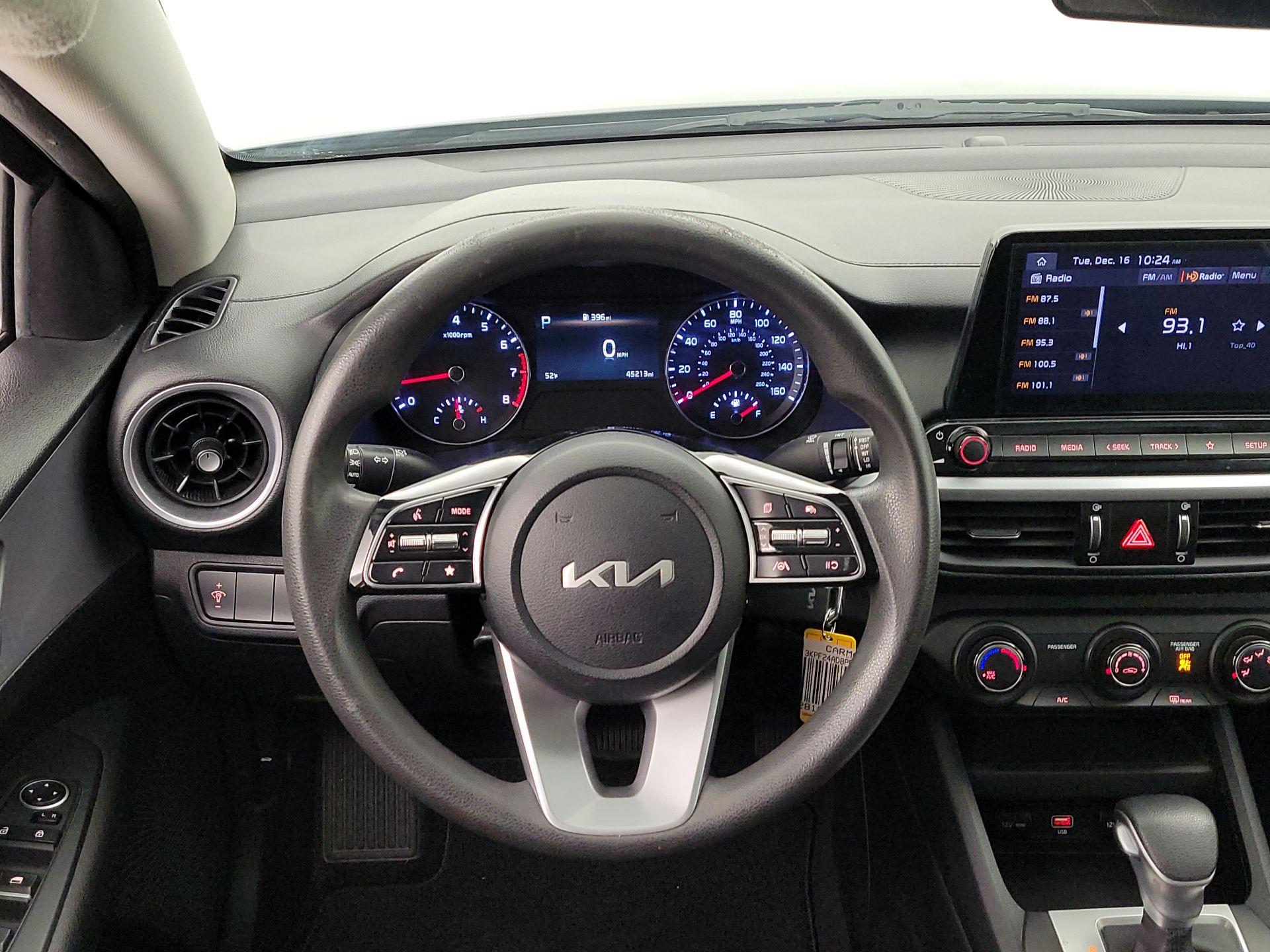 Thumbnail: 2023 Kia Forte - 10