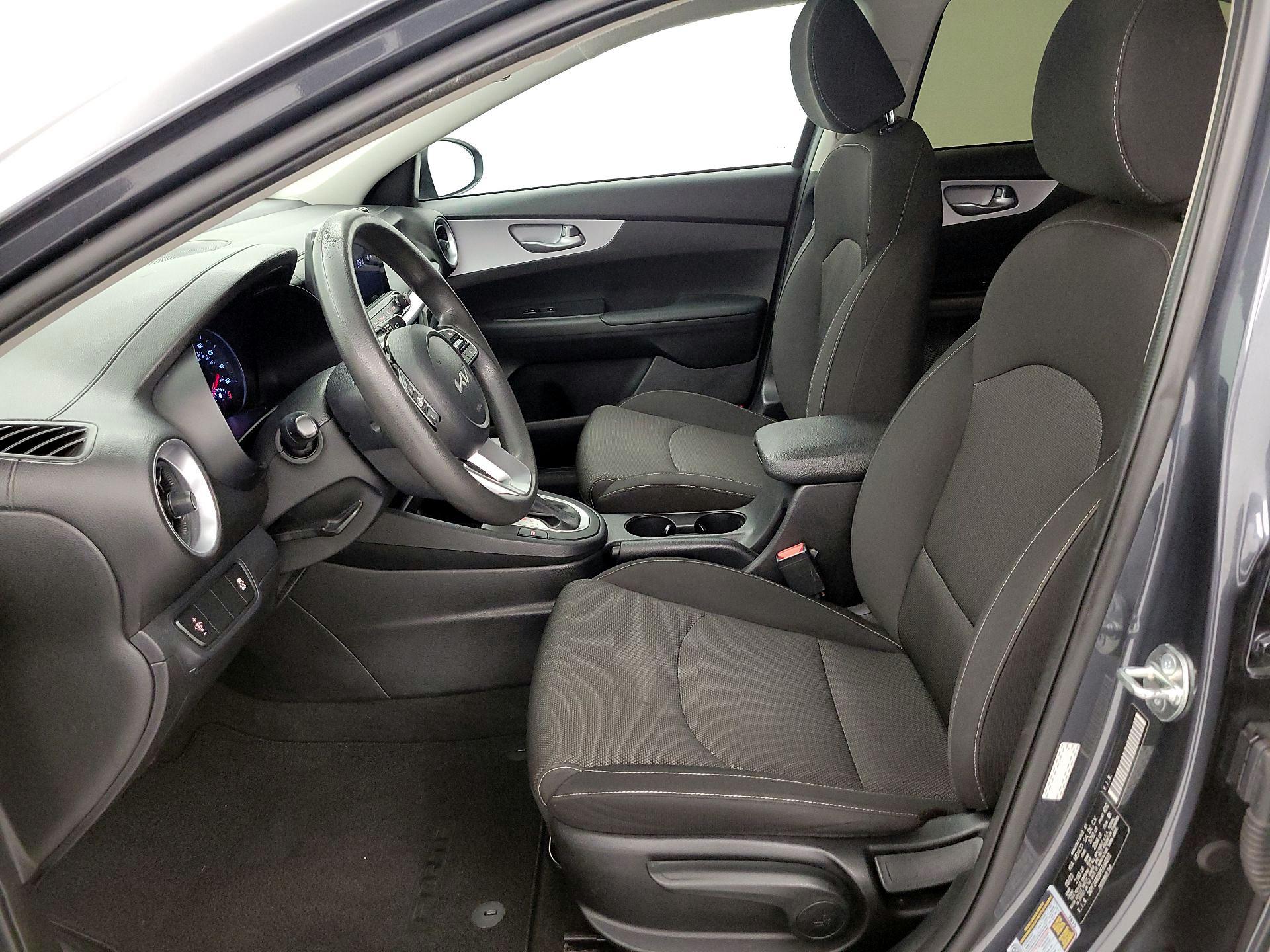 Thumbnail: 2023 Kia Forte - 11