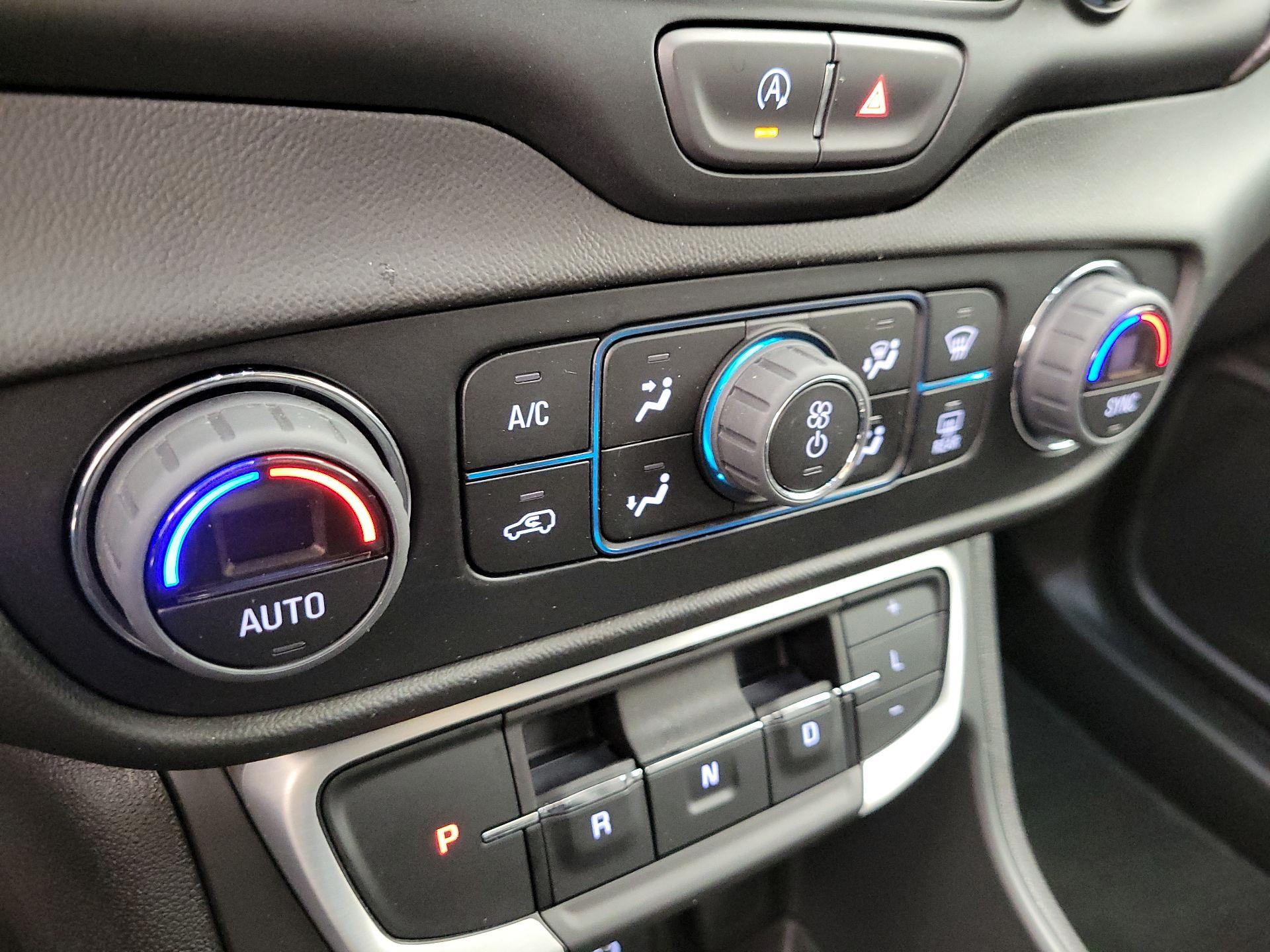 Thumbnail: 2022 GMC Terrain - 16