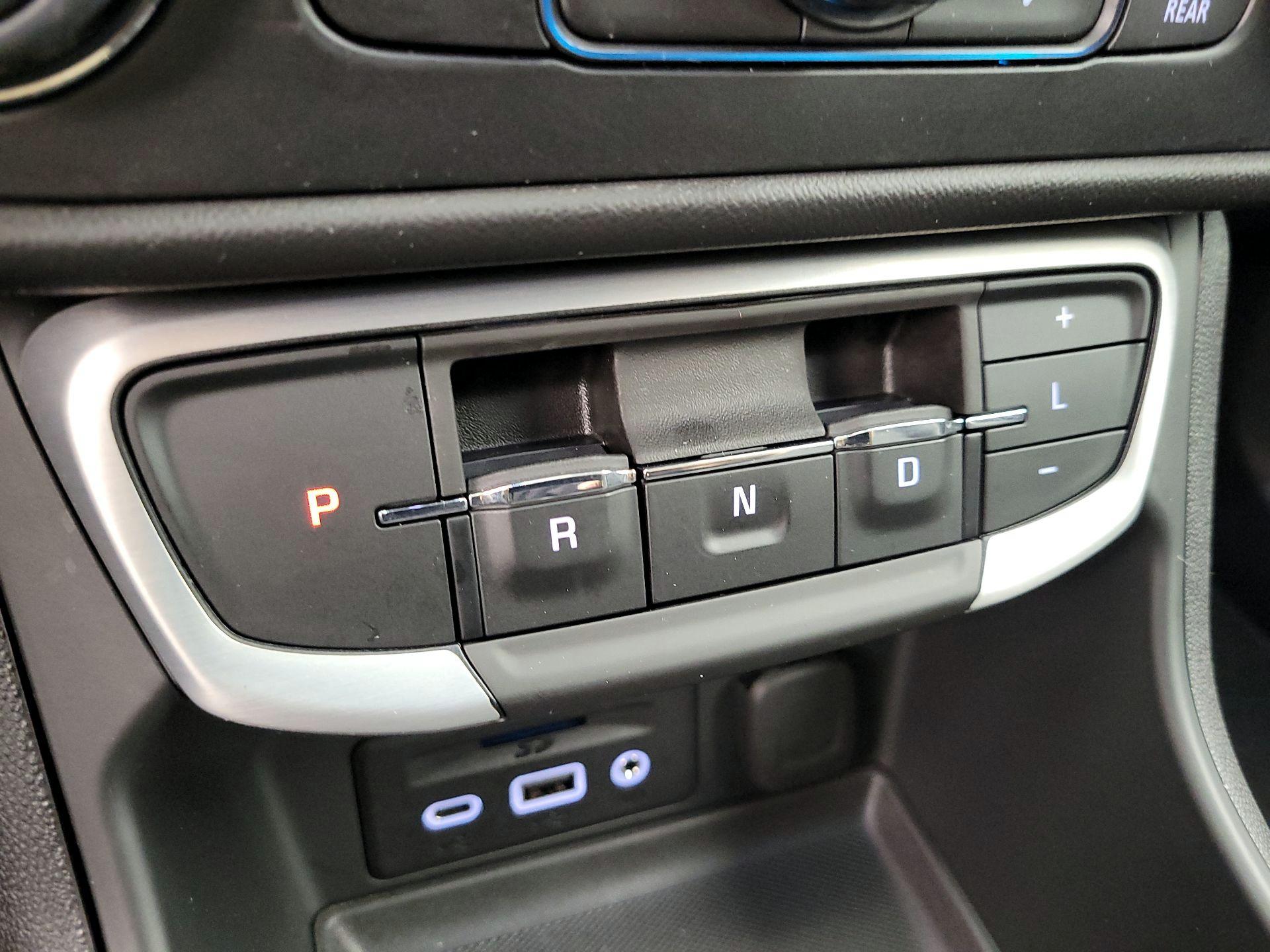 Thumbnail: 2022 GMC Terrain - 17