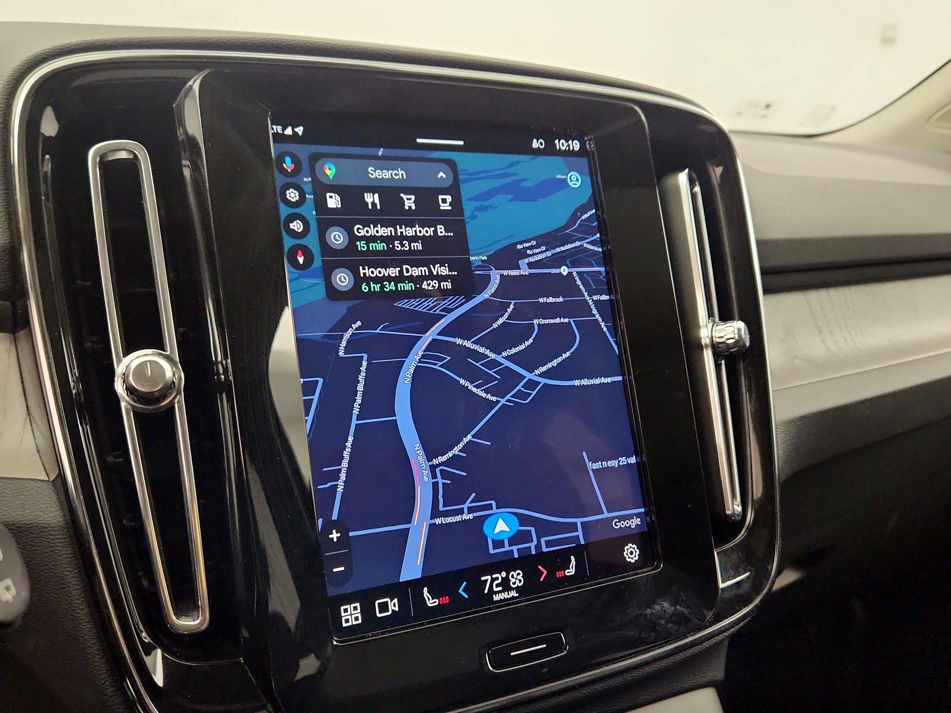 Thumbnail: 2025 Volvo XC40 - 14