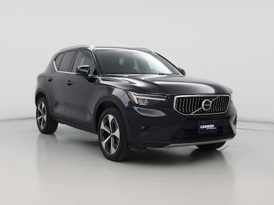 2025 Volvo XC40 B5 Plus Bright Theme