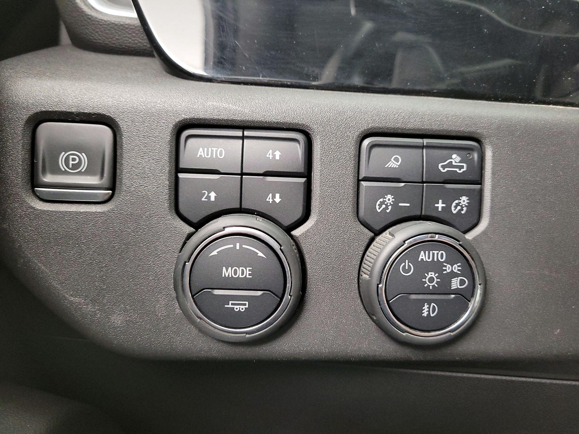 Thumbnail: 2022 Chevrolet Silverado 1500 - 13