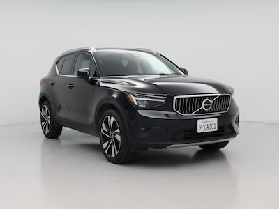2025 Volvo XC40 B5 Plus Bright Theme