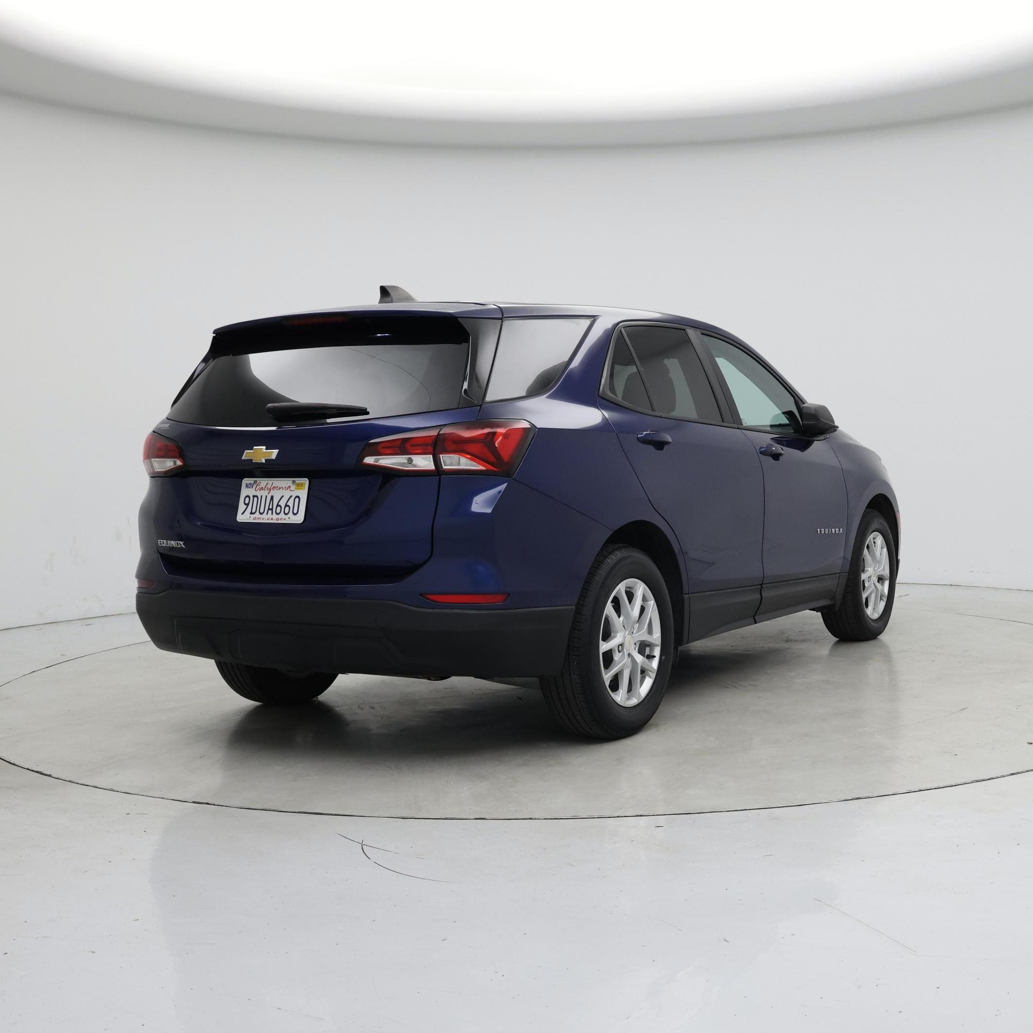 Thumbnail: 2022 Chevrolet Equinox - 8