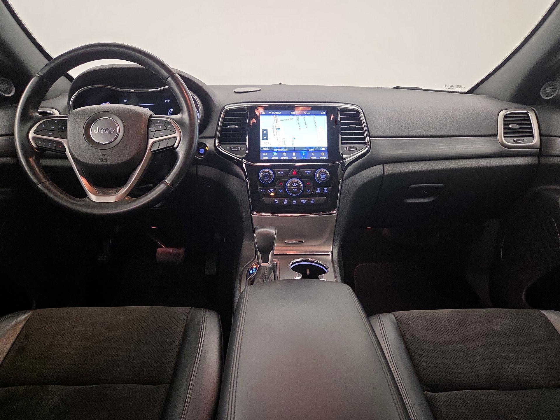 Thumbnail: 2022 Jeep Grand Cherokee - 9