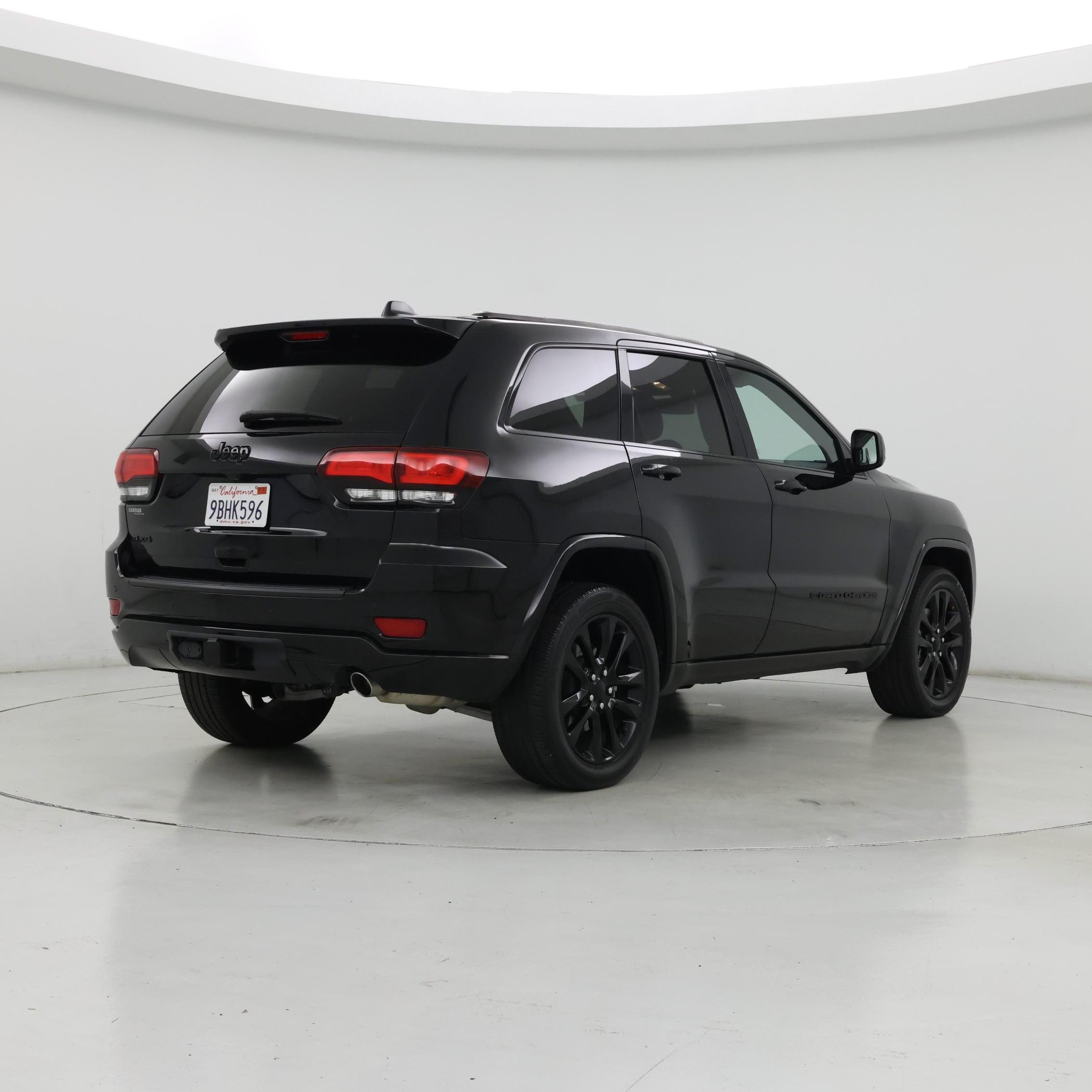 Thumbnail: 2022 Jeep Grand Cherokee - 8