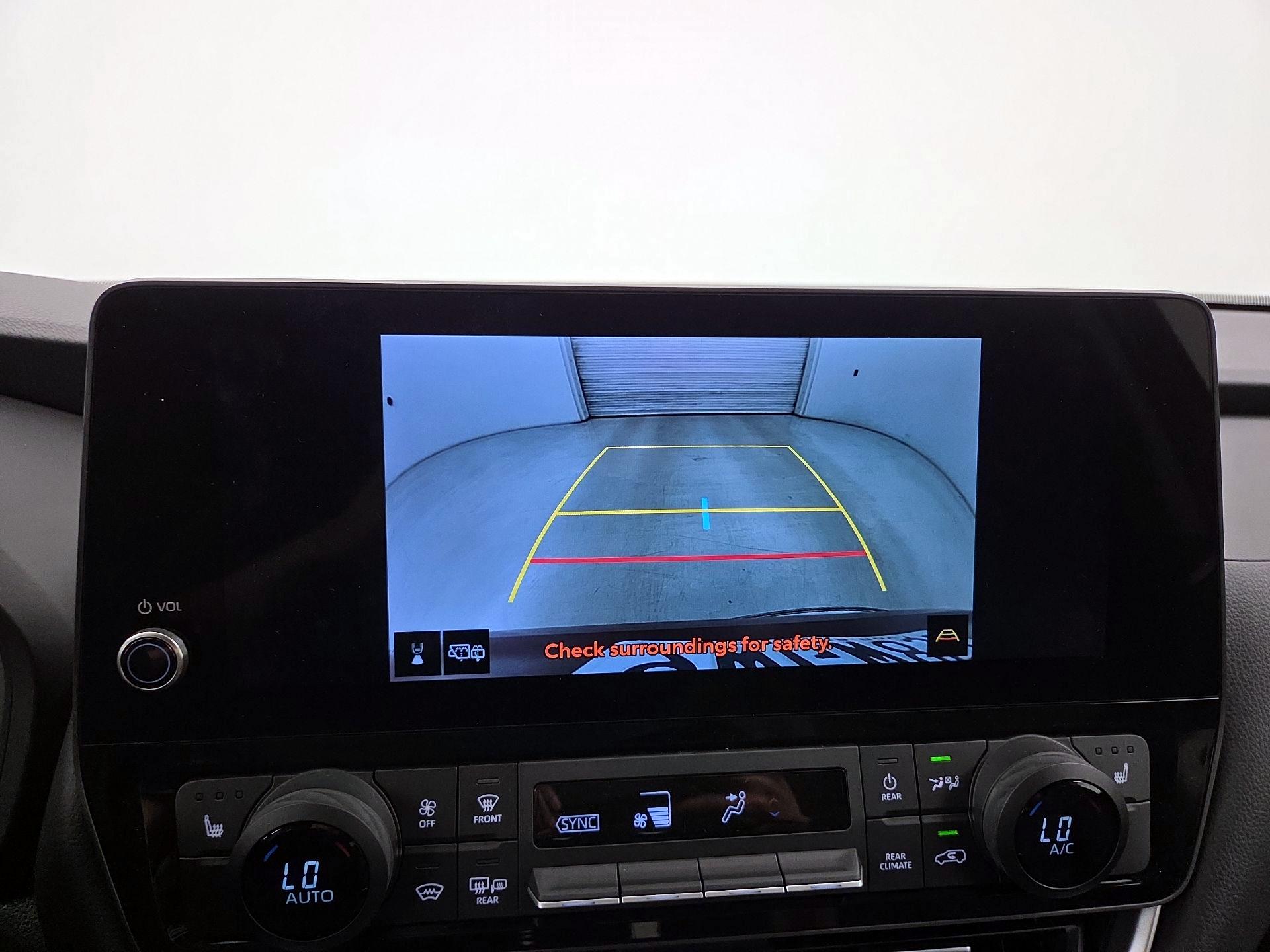 Thumbnail: 2025 Toyota Highlander - 15