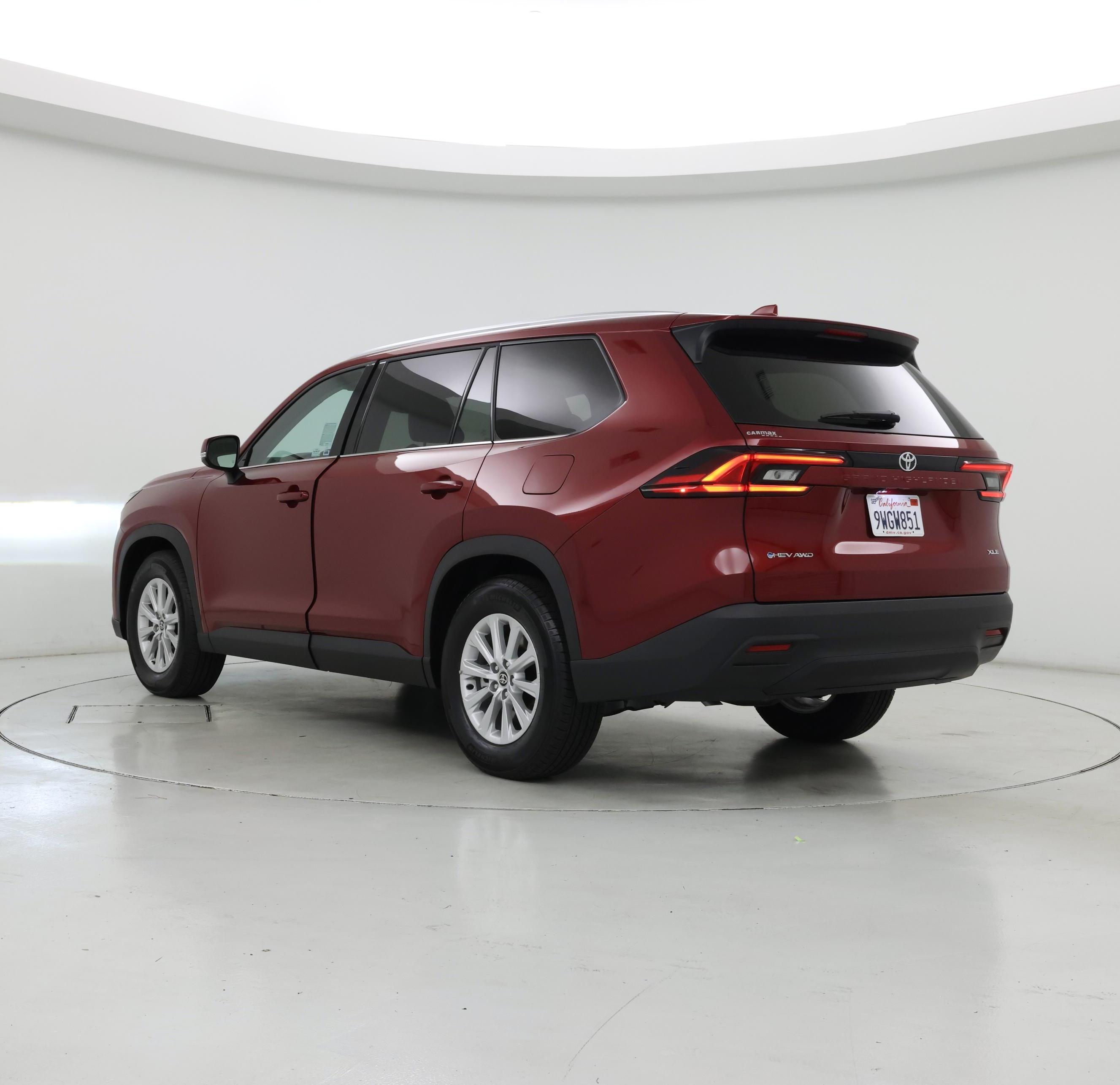 Thumbnail: 2025 Toyota Highlander - 2