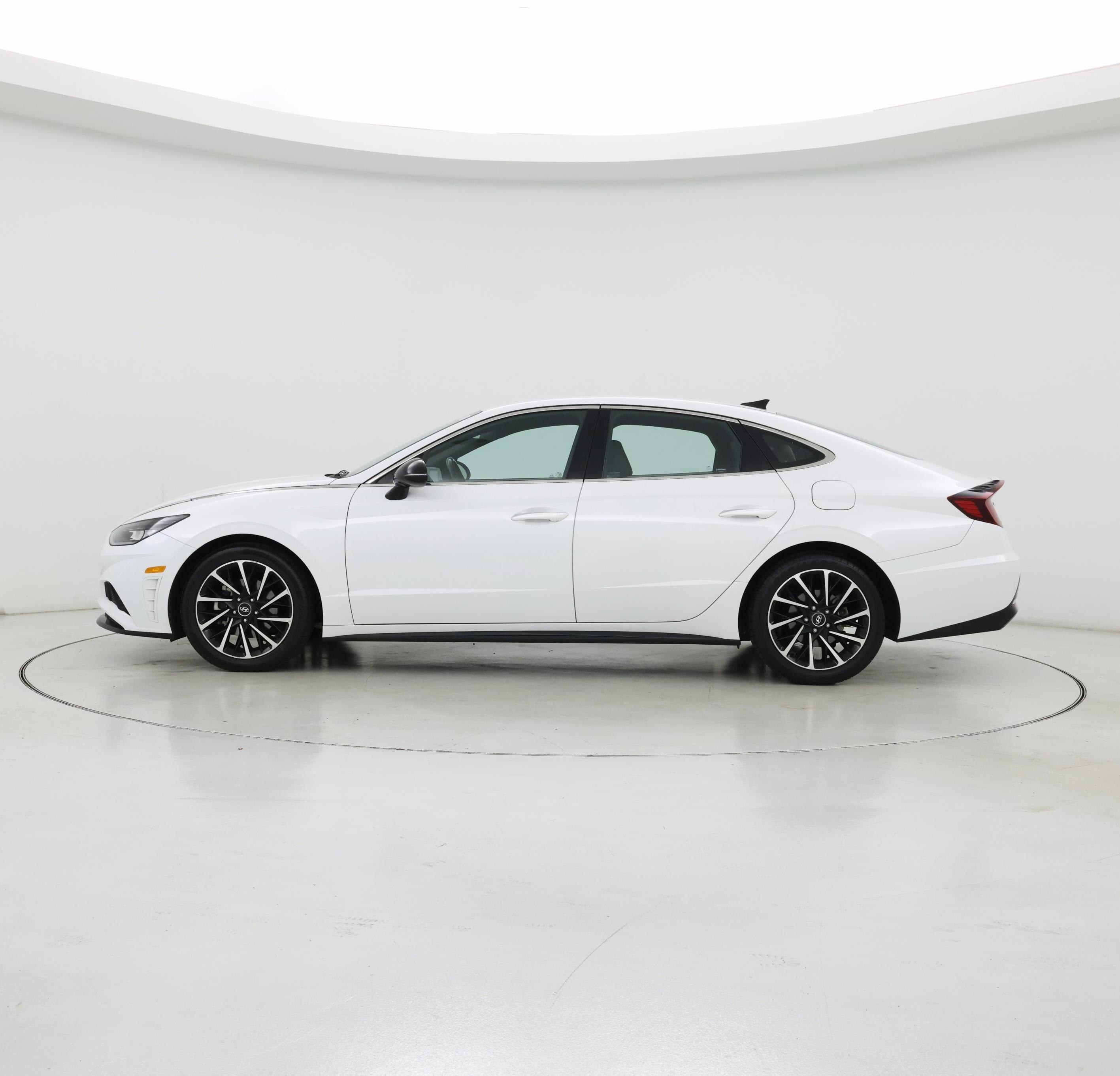 Thumbnail: 2020 Hyundai Sonata - 3