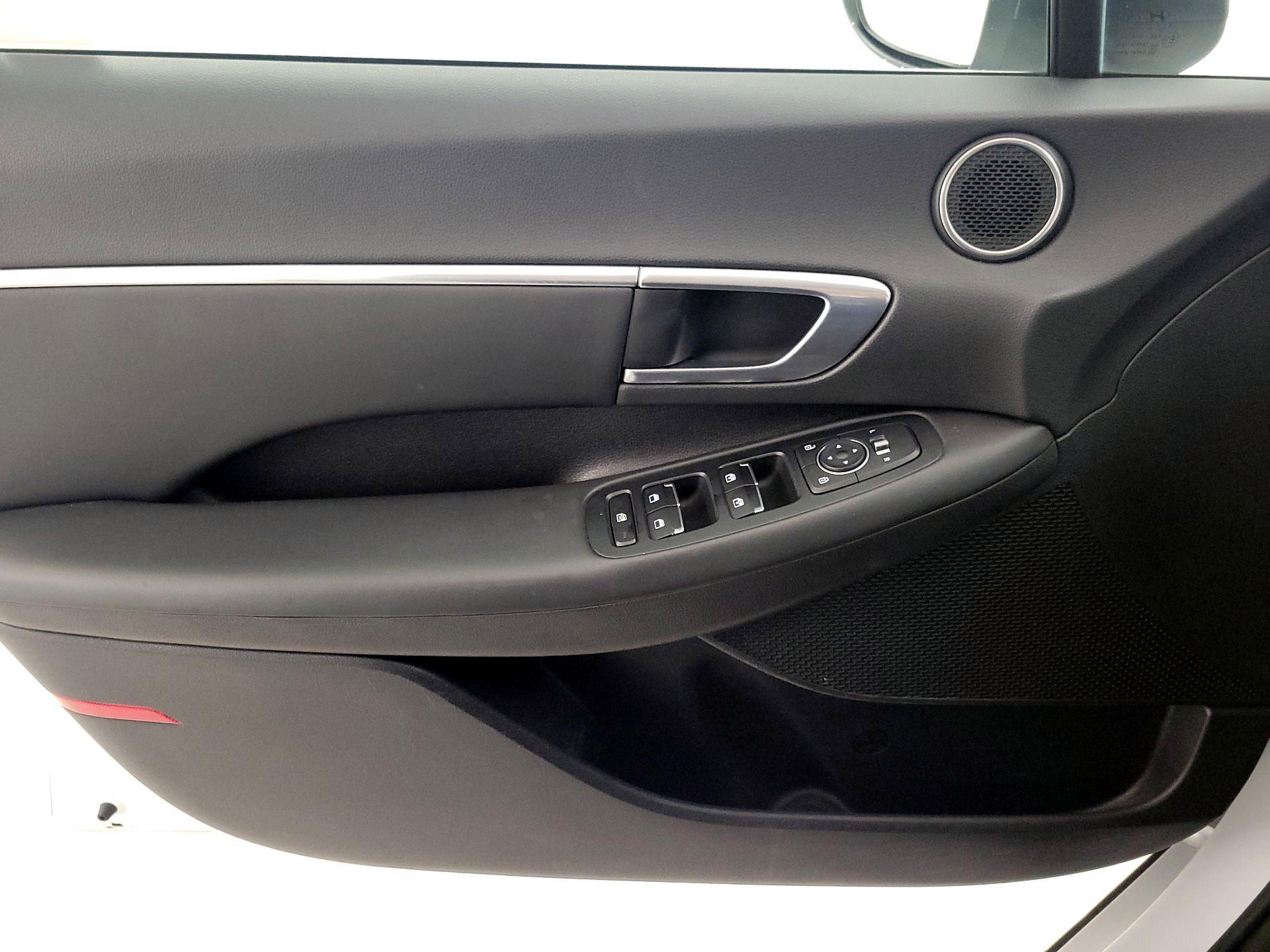 Thumbnail: 2020 Hyundai Sonata - 12