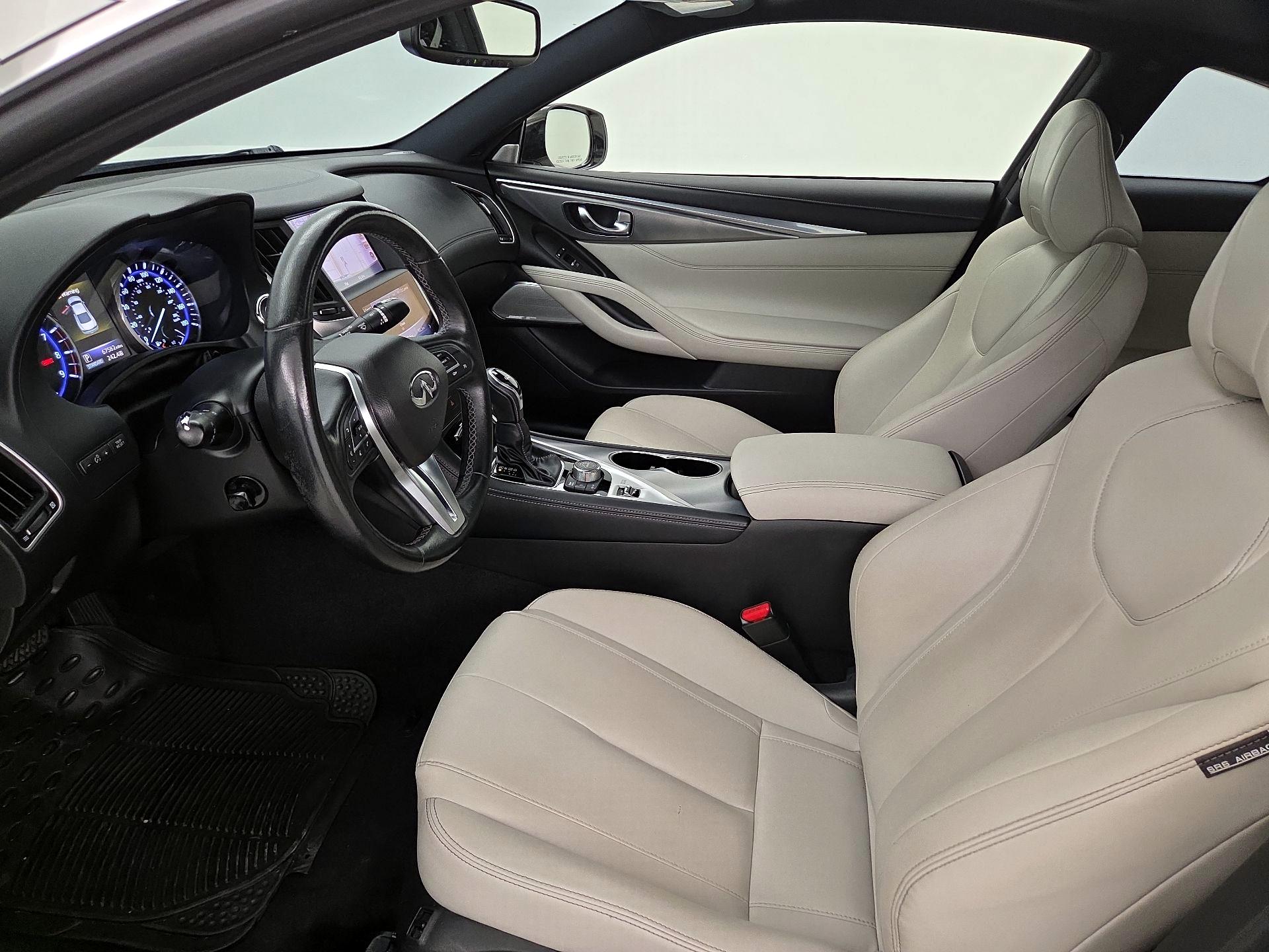 Thumbnail: 2017 INFINITI Q60 - 11