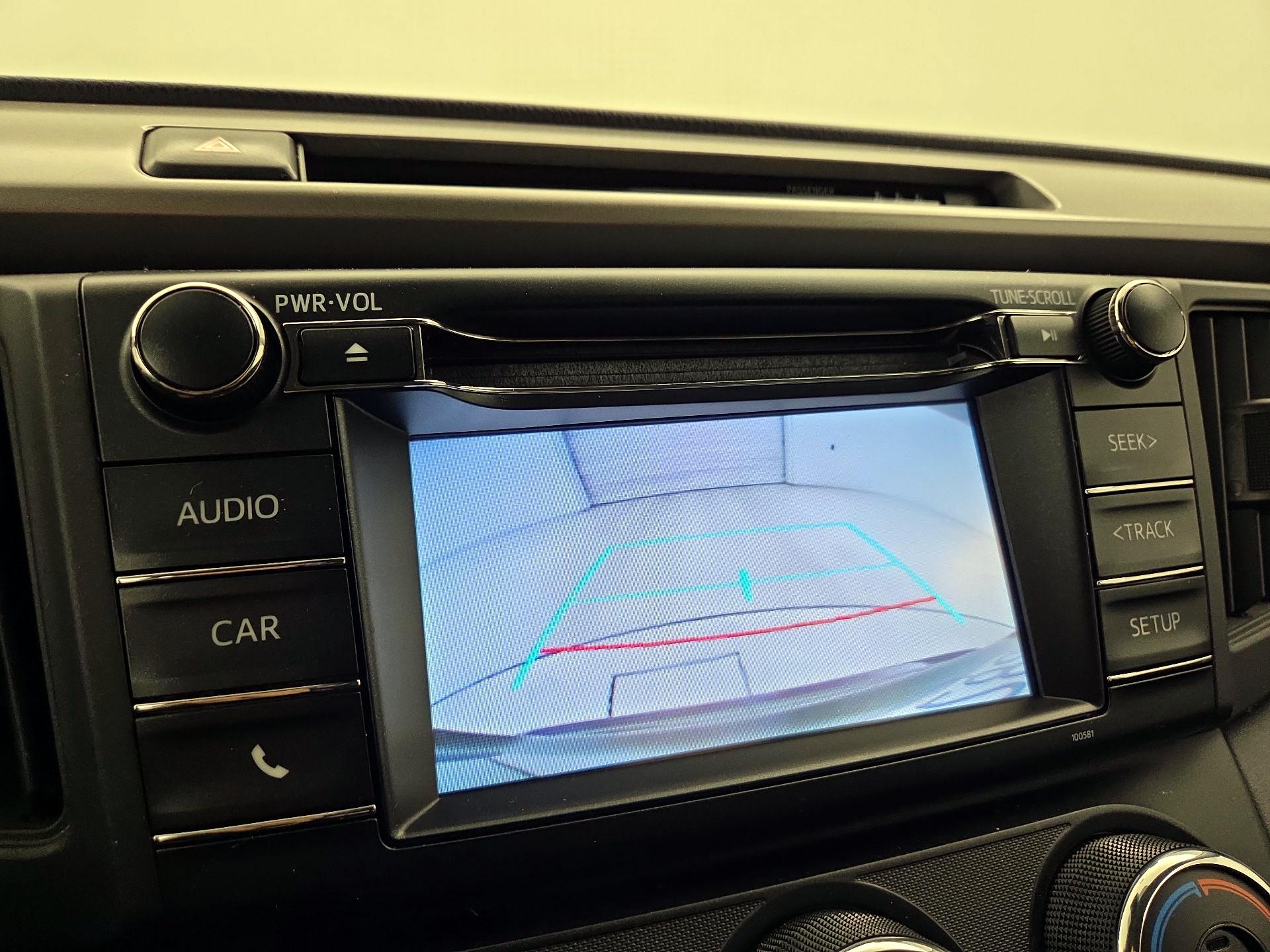 Thumbnail: 2018 Toyota RAV4 - 14