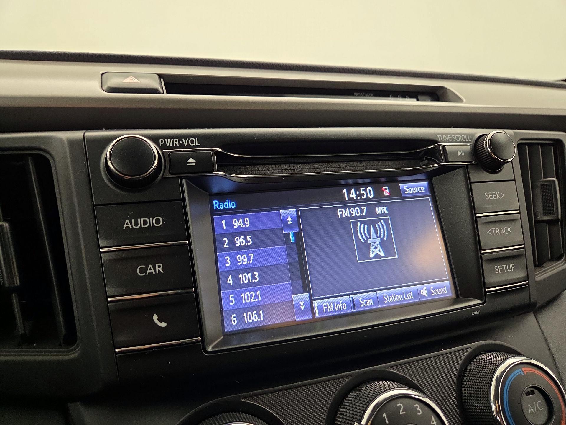 Thumbnail: 2018 Toyota RAV4 - 15